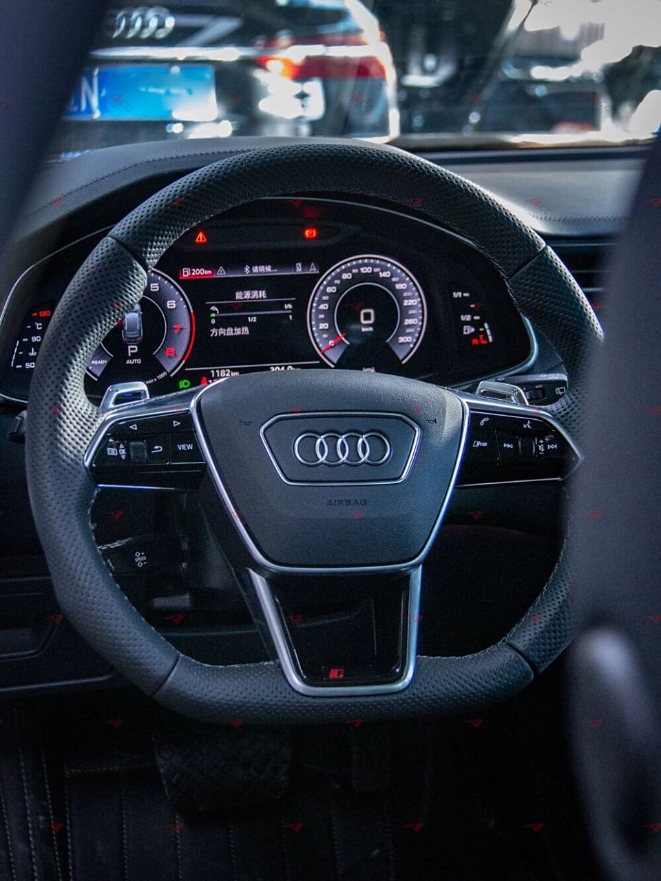 奥迪a6 allroad(c8)换装 rs平底加热方向盘  激活rs模式 装个加热方向