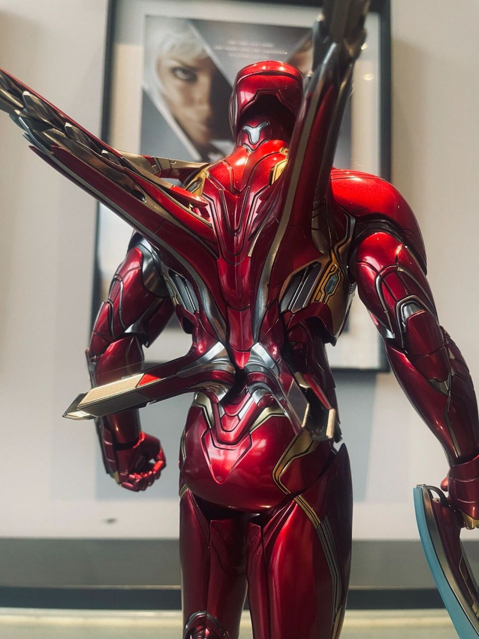 钢铁侠mk50:能和灭霸单挑的全能纳米战甲 在电影《复联3》中最引人