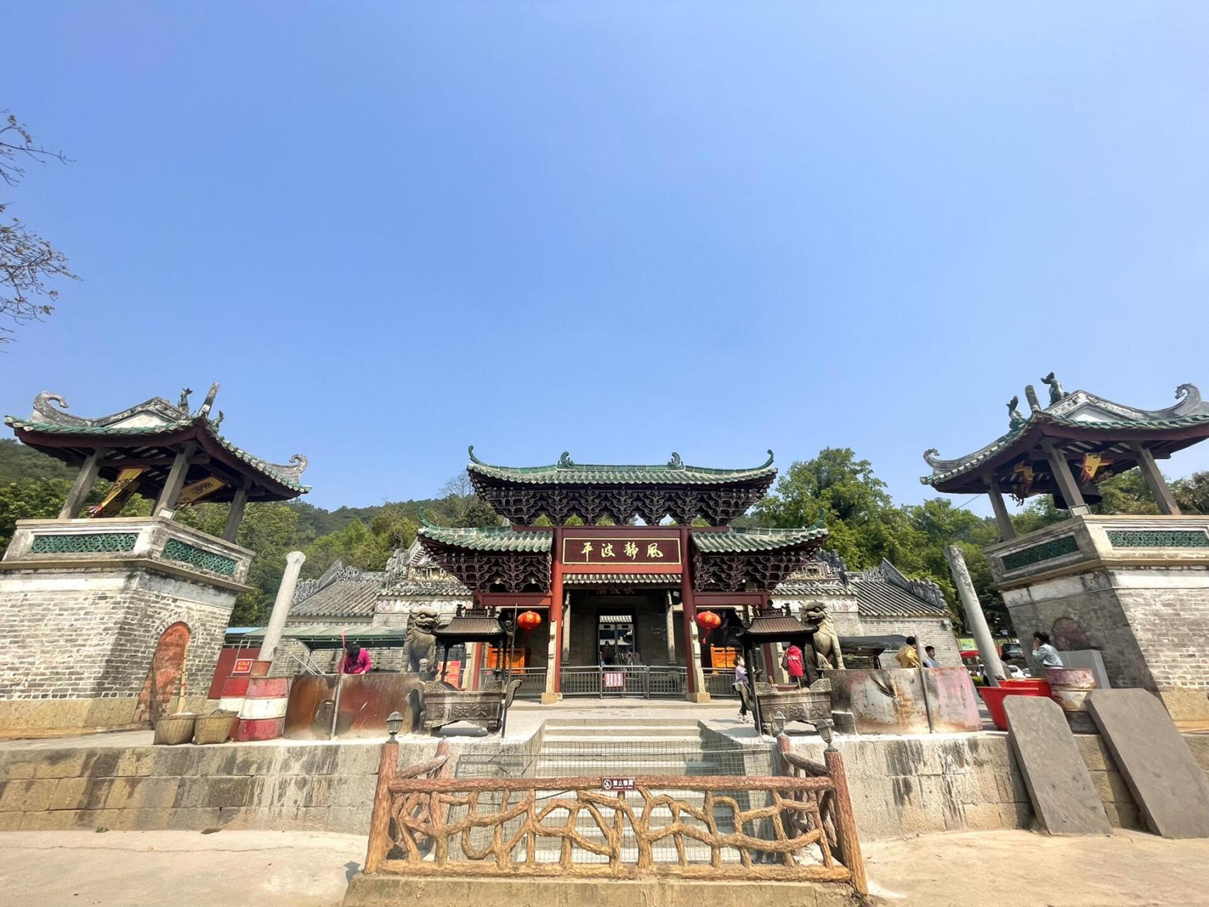 南宁横县伏波庙  没事想和三两朋友出去走走的时候,横县伏波庙还不错.