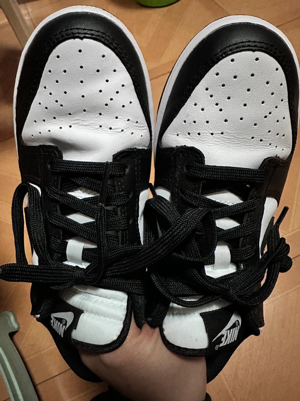 dunk熊猫鞋 不懂就问才穿了一天就感觉褶皱起泡了,这是买到假货了吗?