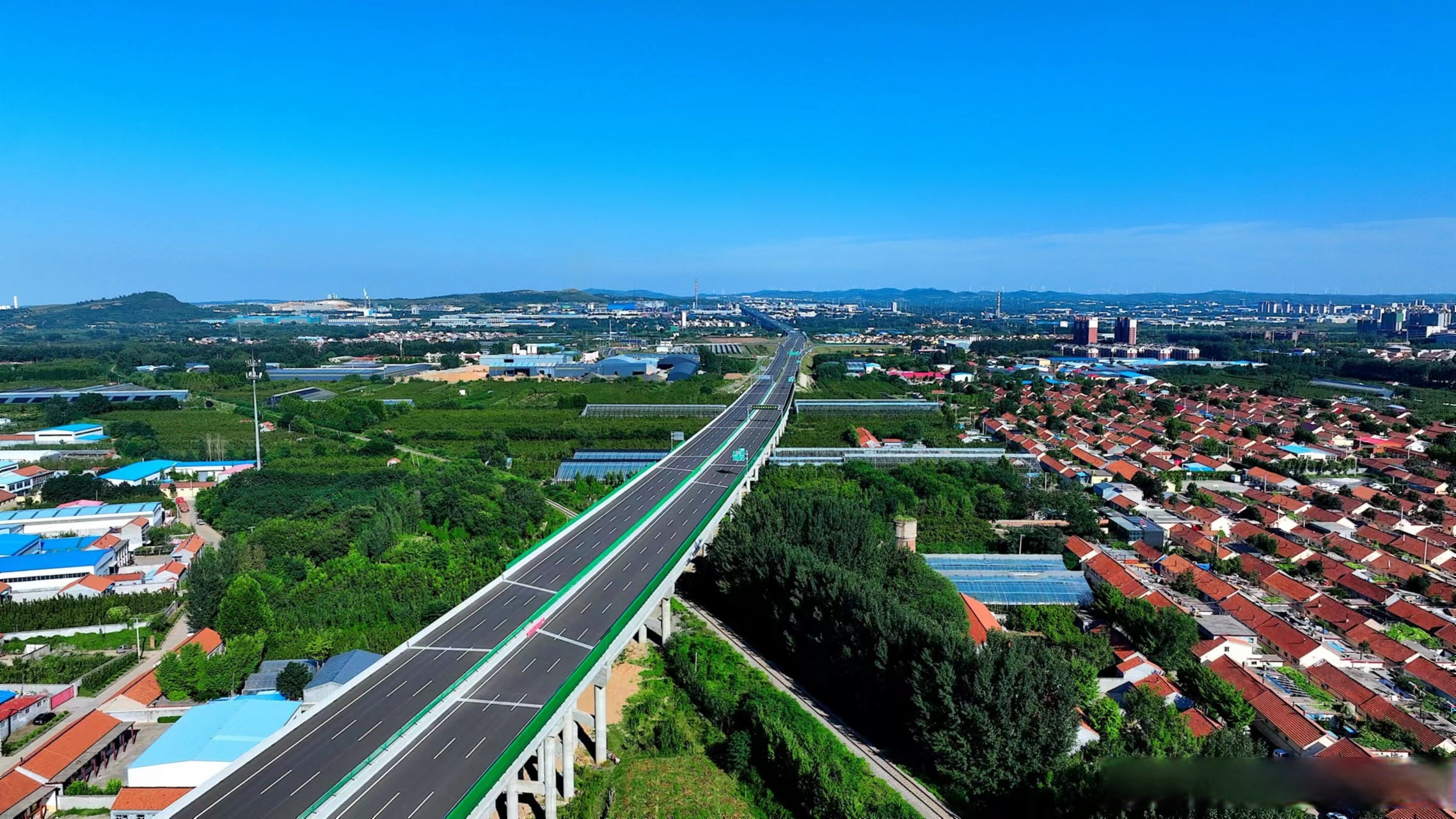 【全国首条#零碳智慧高速# ——济青中线济潍段正式通车】山东高速