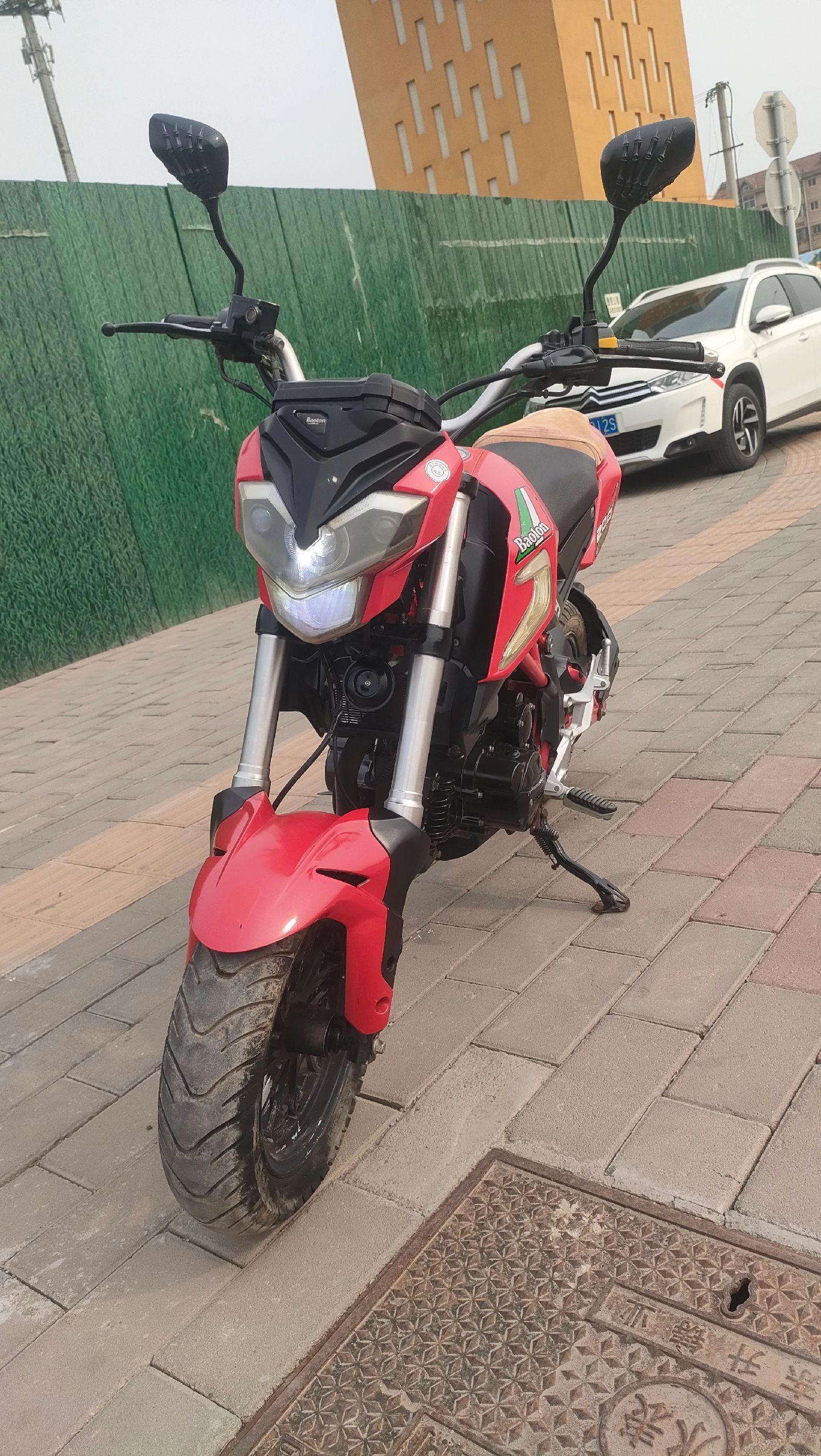 贝纳利800cc