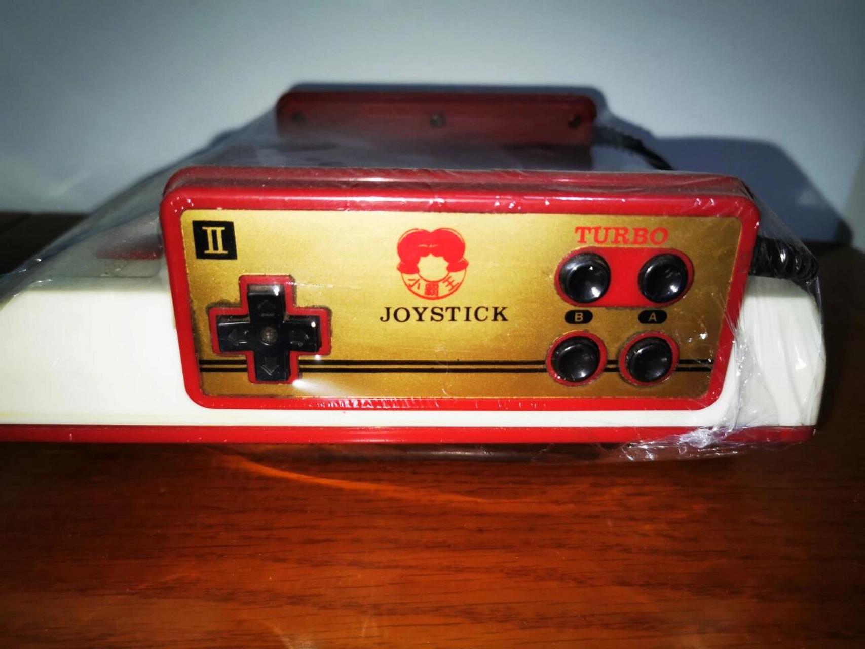 童年回忆之小霸王游戏机 今天要给大家介绍的一款是小霸王游戏机,我