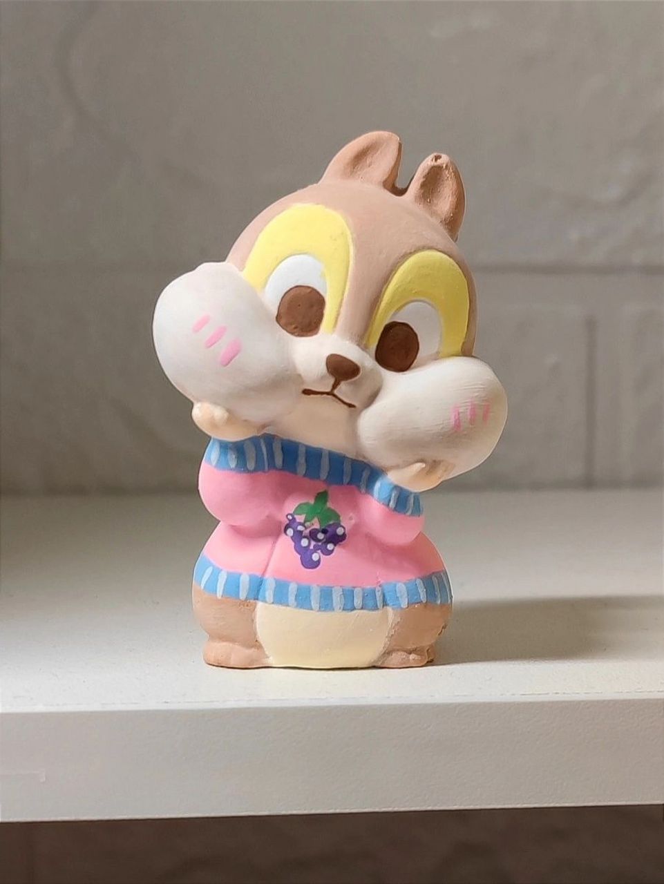 石膏娃娃(四)松鼠兄弟合体啦! 今天给奇奇穿件葡萄99毛衣!