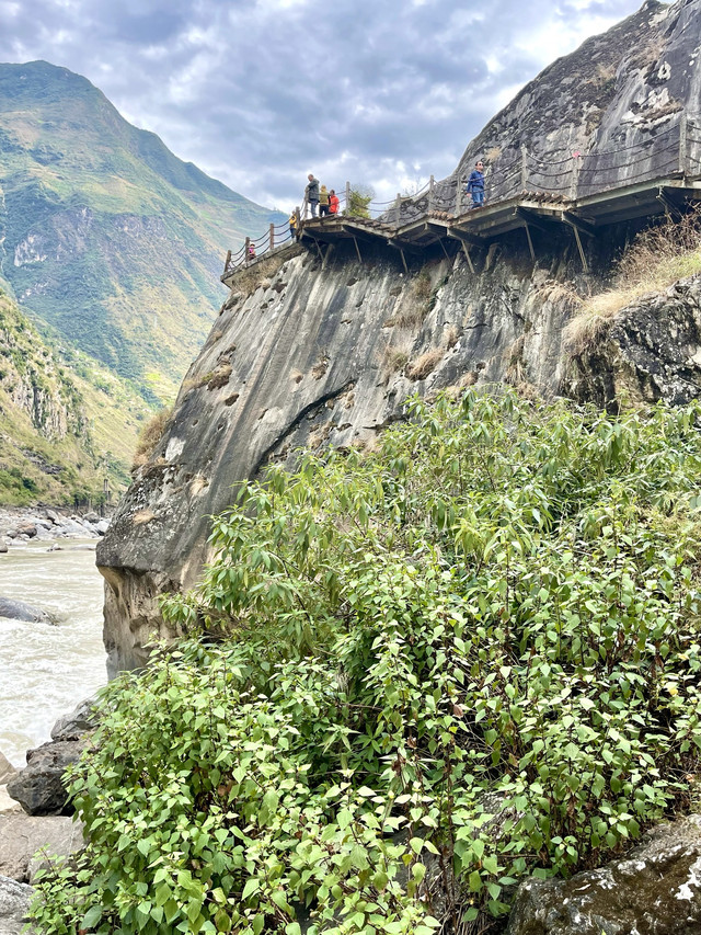 老虎跳,怒江上的"虎跳峡".