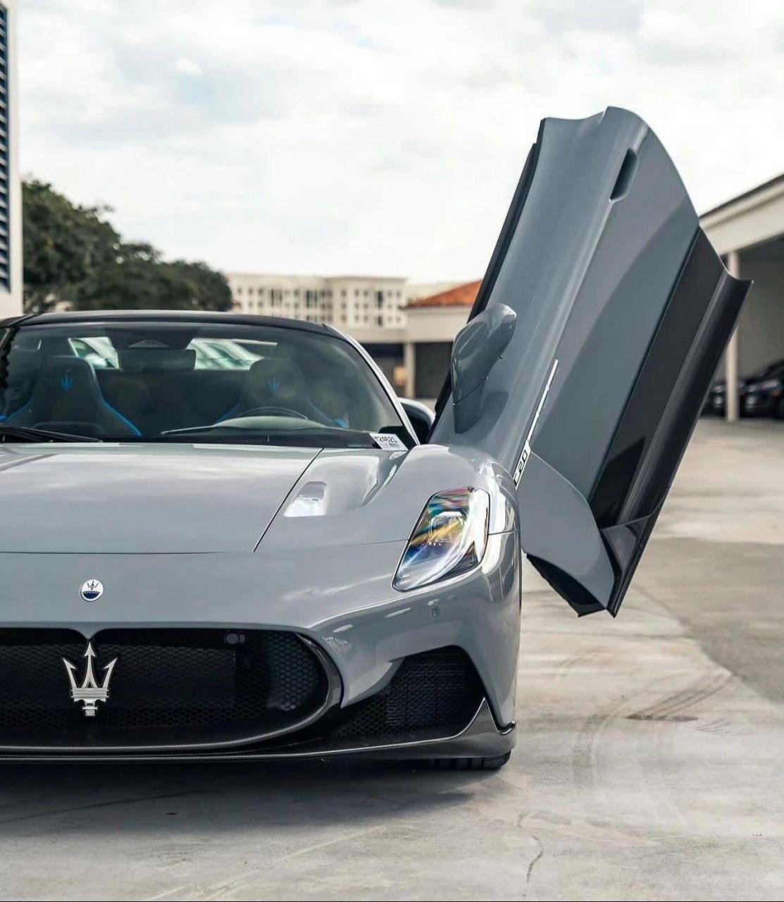 玛莎拉蒂中国 |玛莎拉蒂 mc20 cielo 灰色