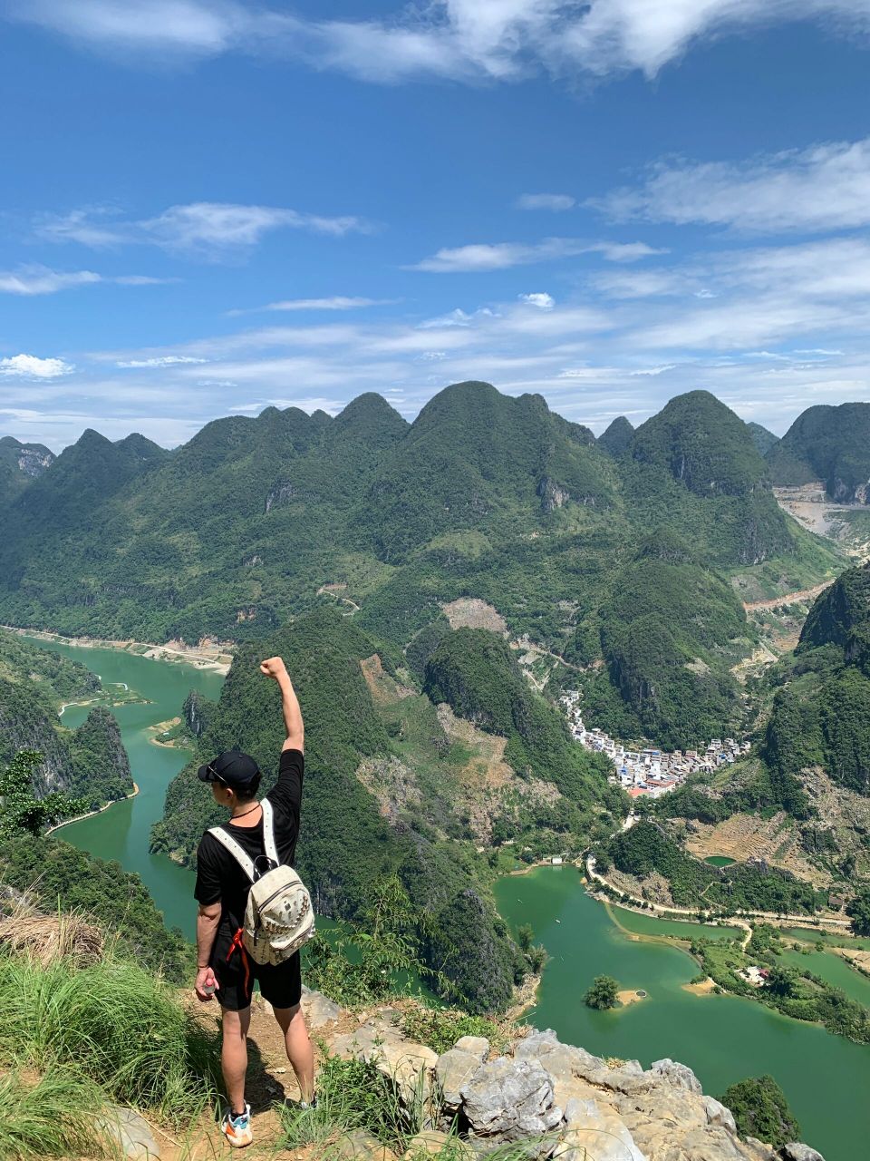 百色凌云浩坤湖美爆了    青山绿水蓝天 901590159015