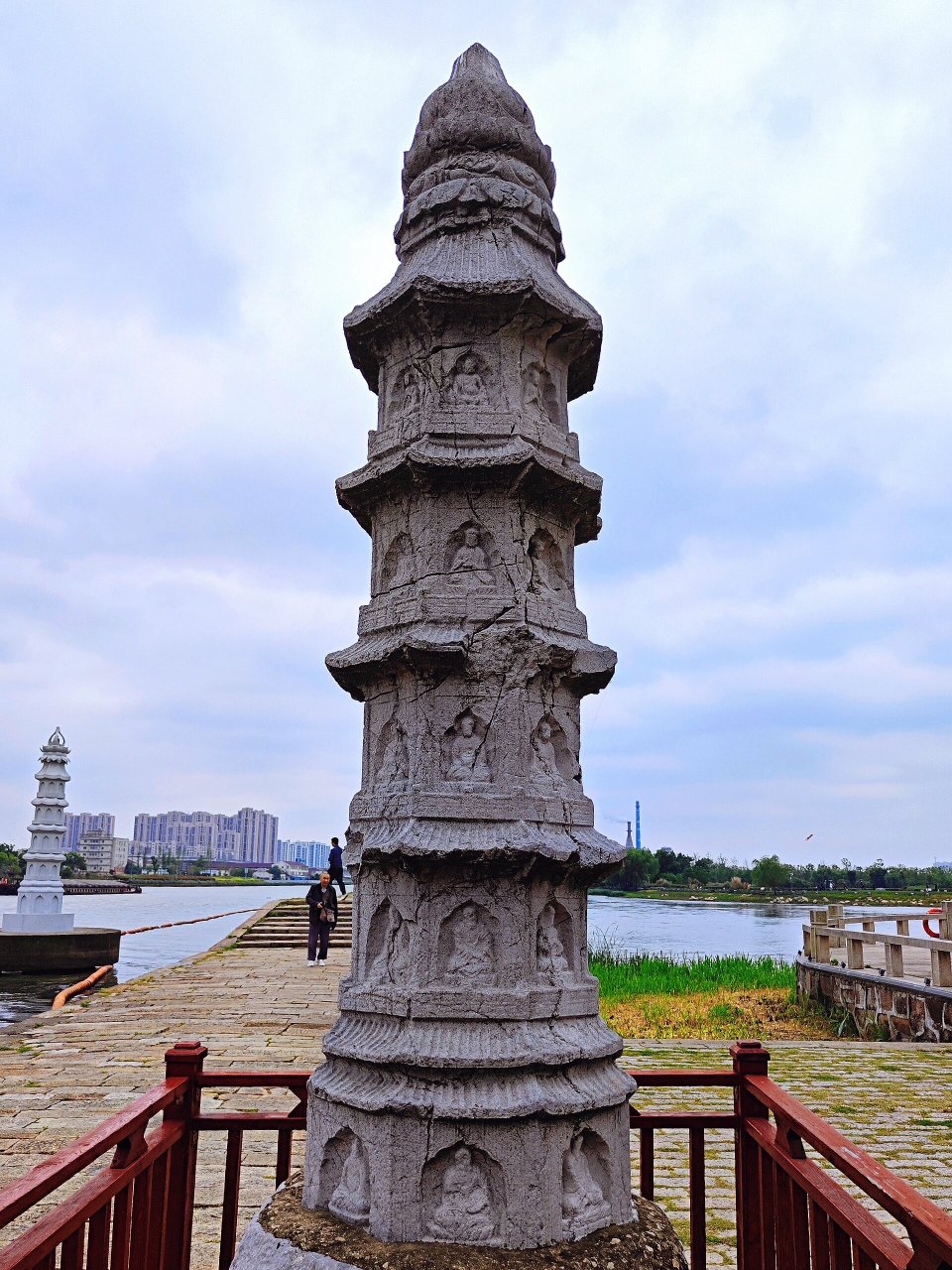 千年宝带桥 春末,遛娃于苏州吴中宝带桥大运河遗址公园.