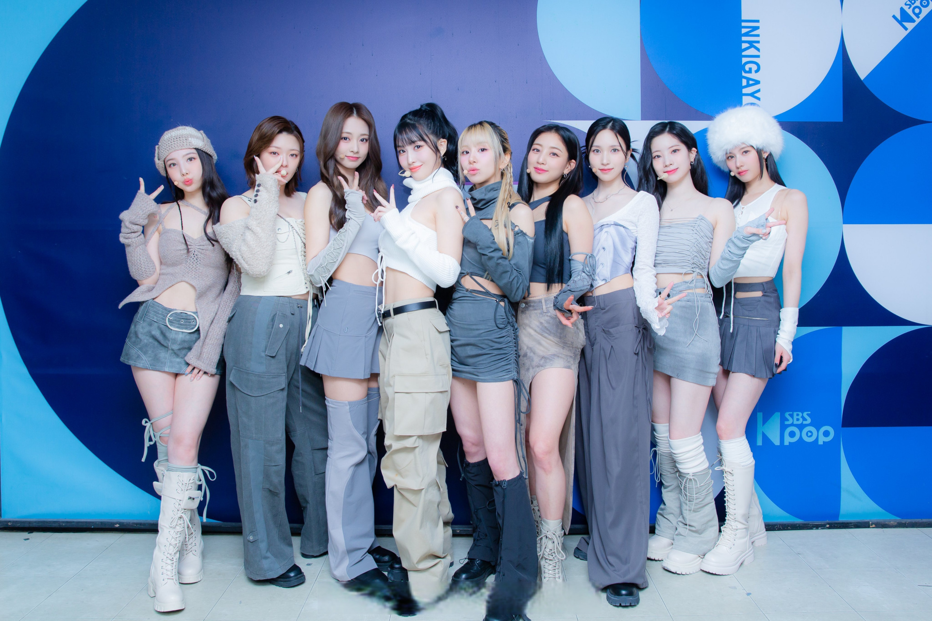 twice#230319今日人气歌谣舞台后台照公开 #twice回归