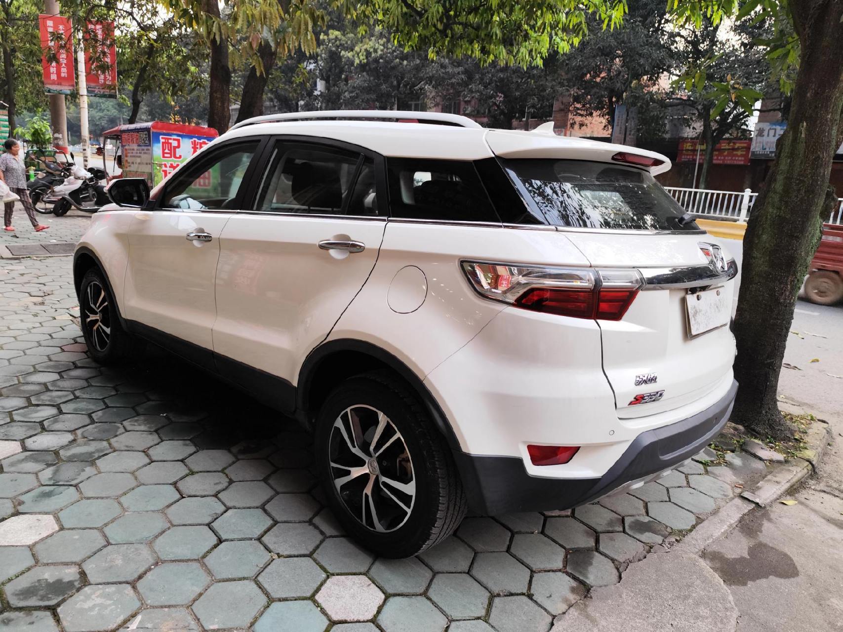 新到,一手17年8月江铃驭胜s330,1.