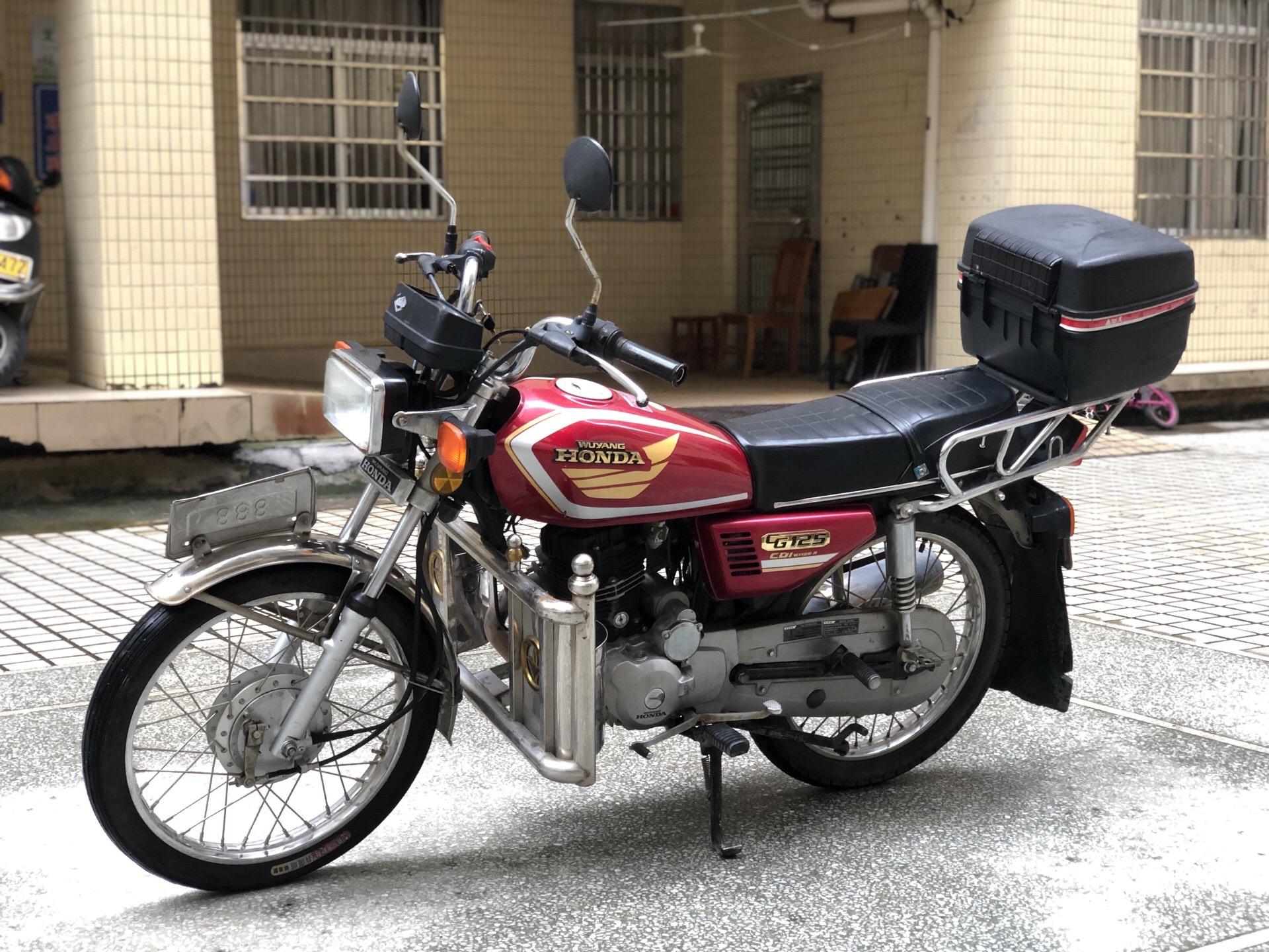 125男装摩托车. 一手车.正宗纯正. 质量扛扛的