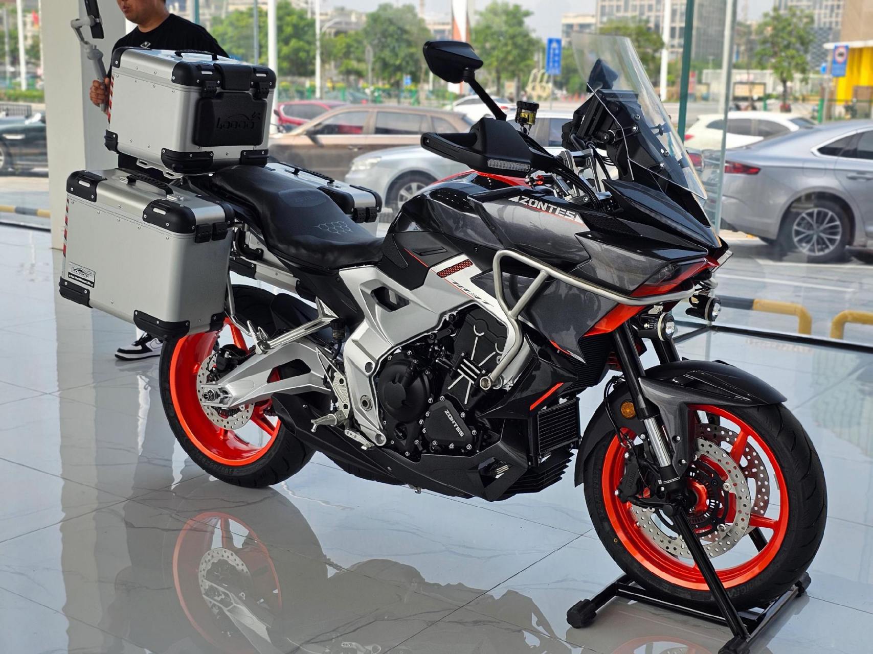 升仕703t三缸旅行车.