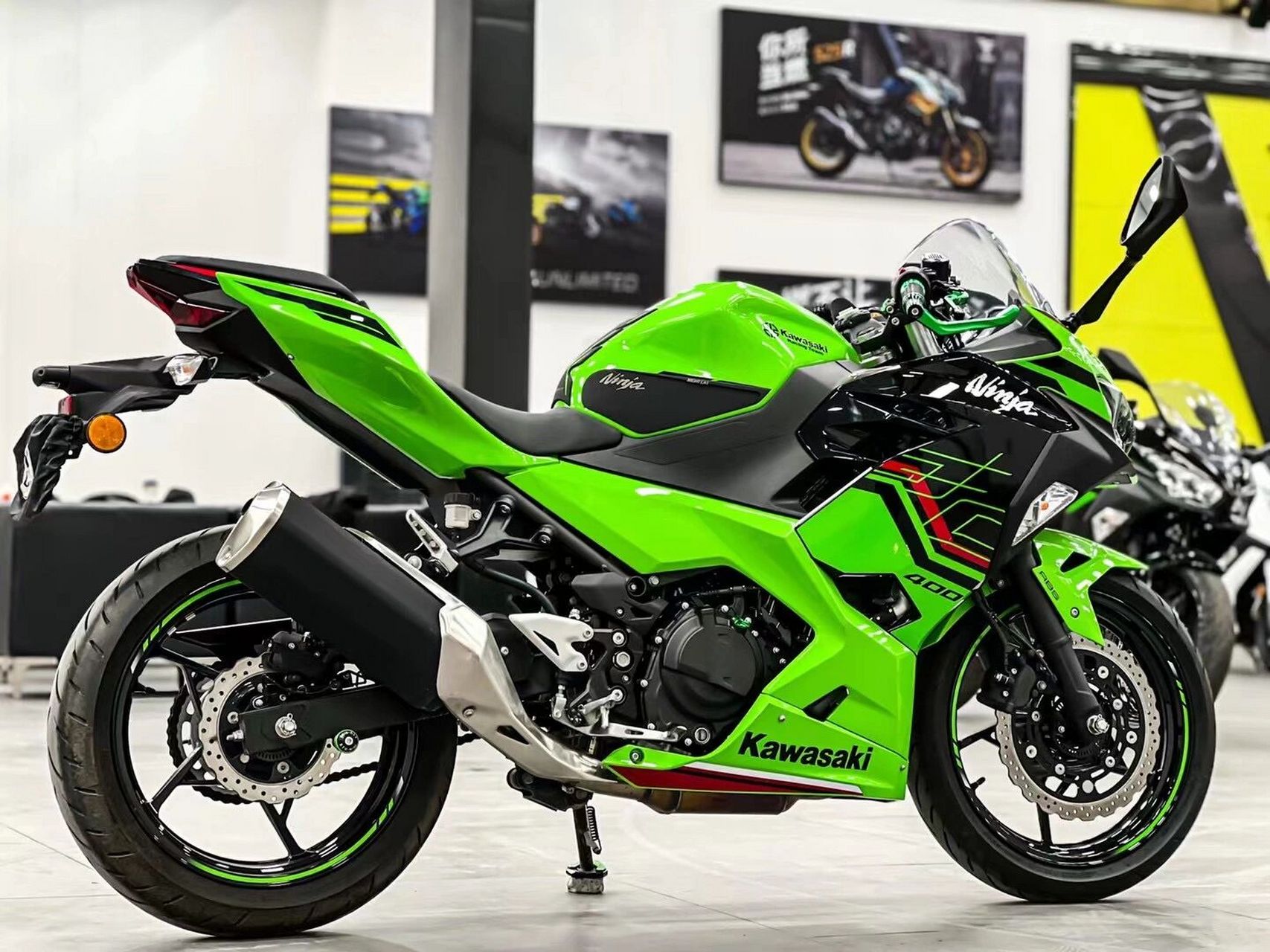 38w90 23年23款川崎ninja400 2023年川崎忍者ninja400 100077公里