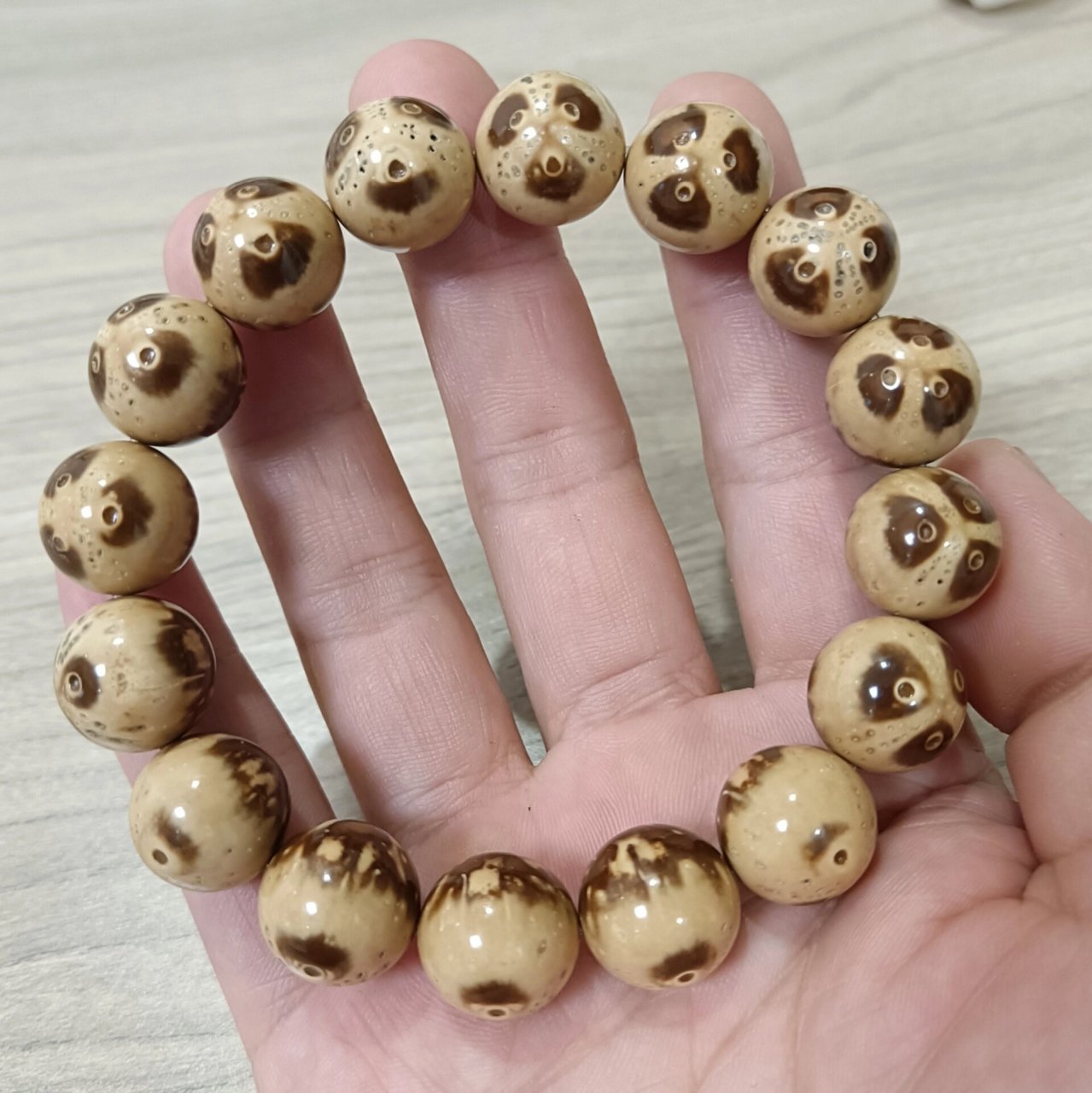 紫金鼠-奶萌熊猫圆珠手串 紫金鼠奶萌熊猫圆珠手串 尺寸:1.