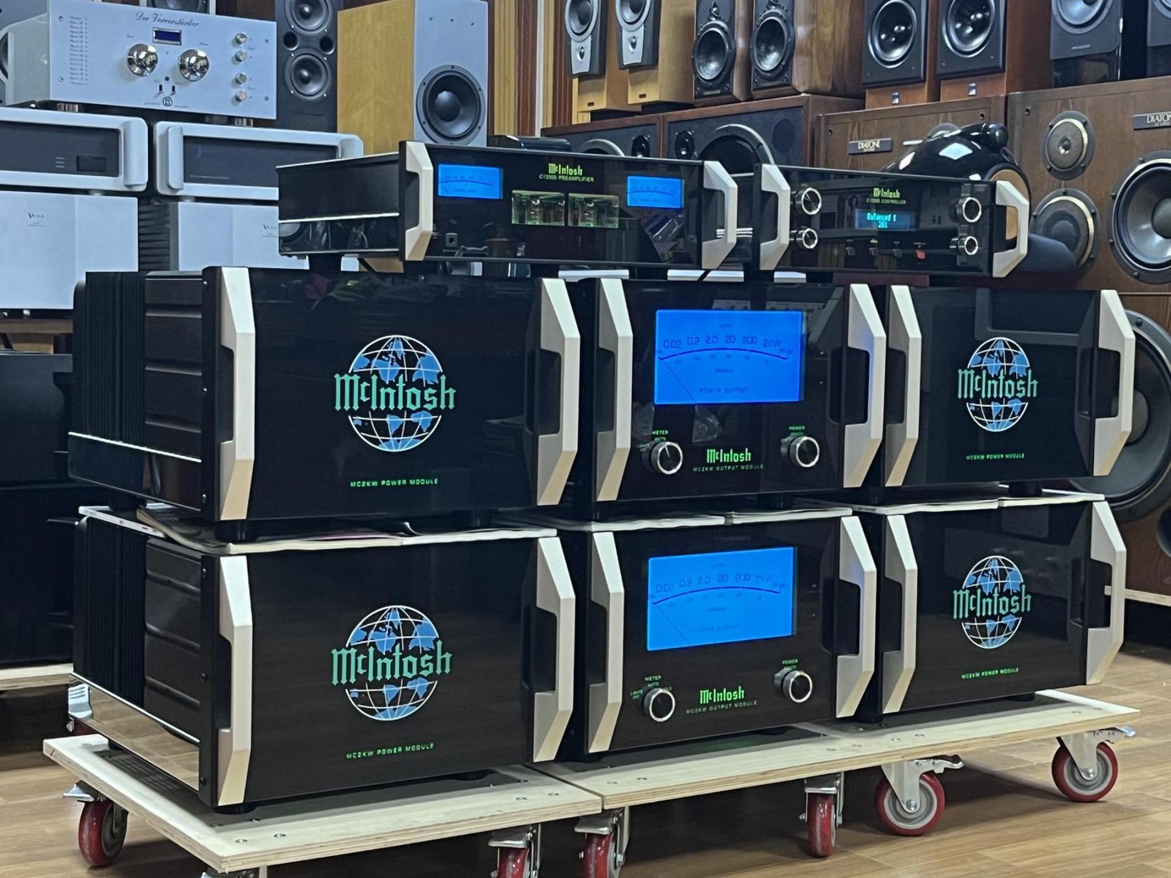 麦景图/mcintosh mc2kw 地球六件套后级   麦景图/mcintosh c12000