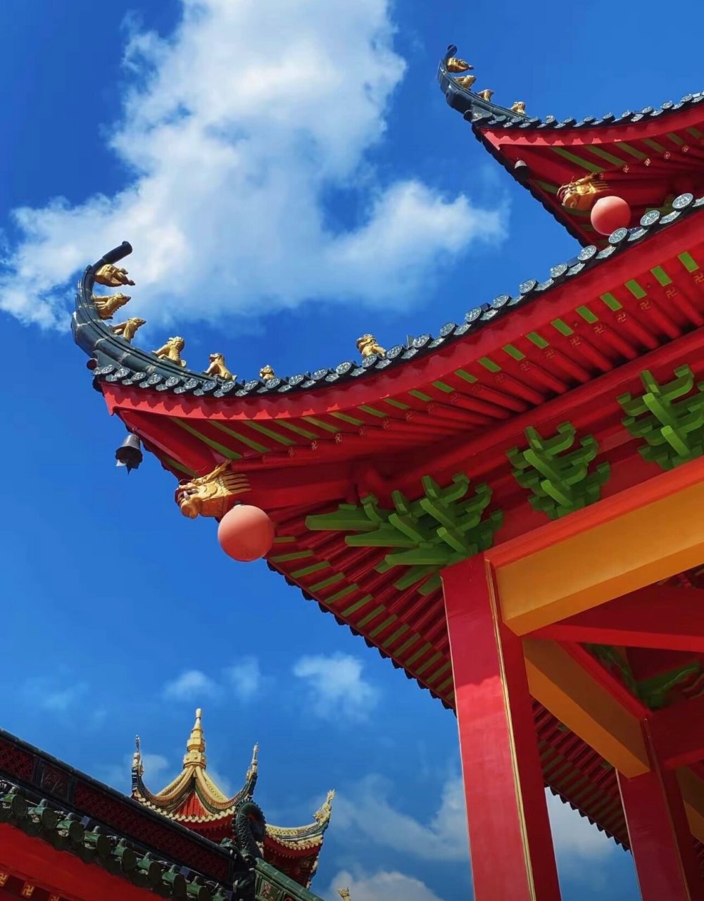 绍兴秀峰寺 建筑宏伟,富丽堂皇,停车免费,不收门票,有大颗板栗卖