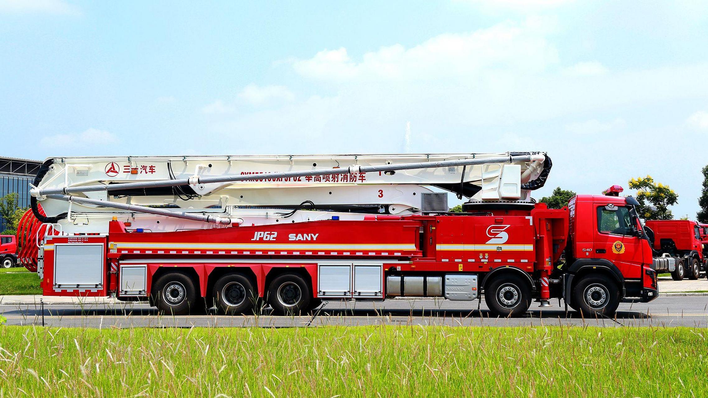 消防车 62米大跨度举高喷射消防车,臂架展开后是真的高,图片在末尾哦