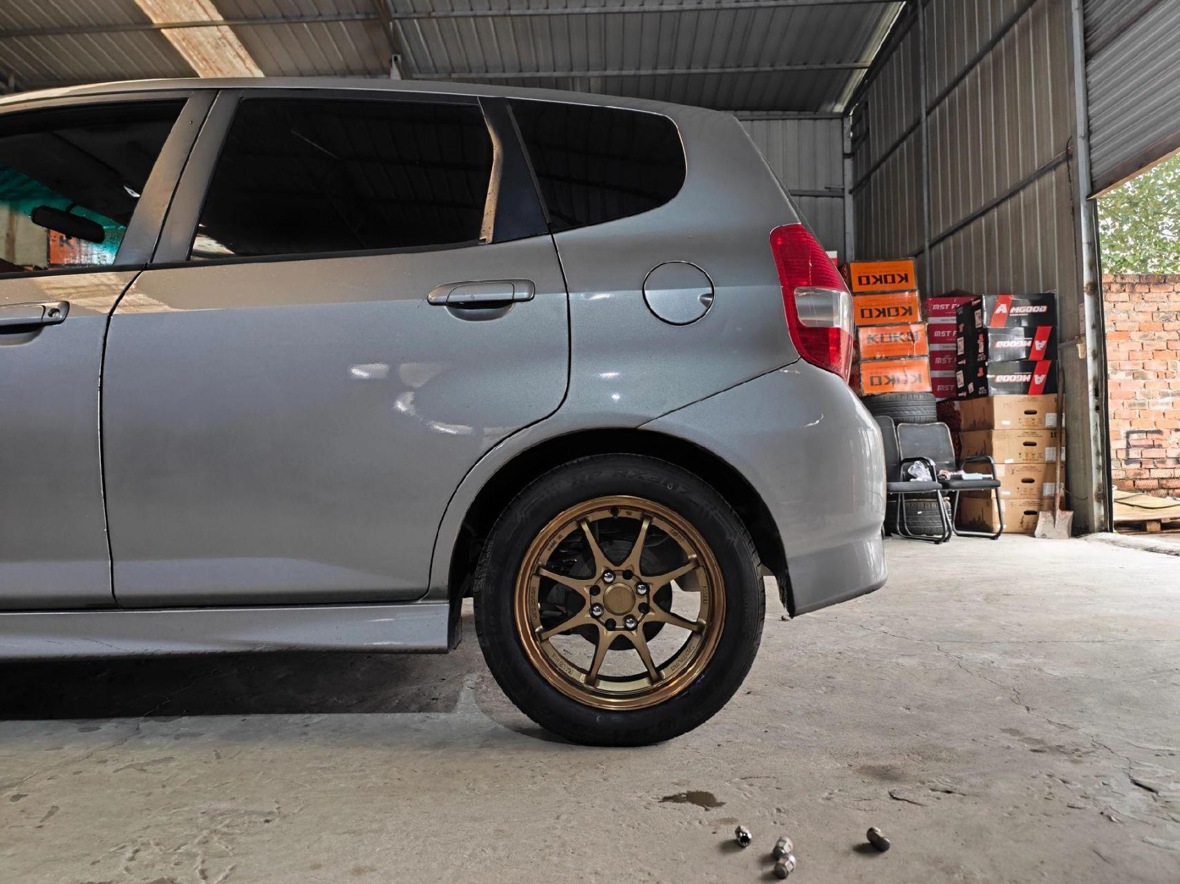 一代飞度gd3改装15寸古铜色旋压轮毂.195/55/15