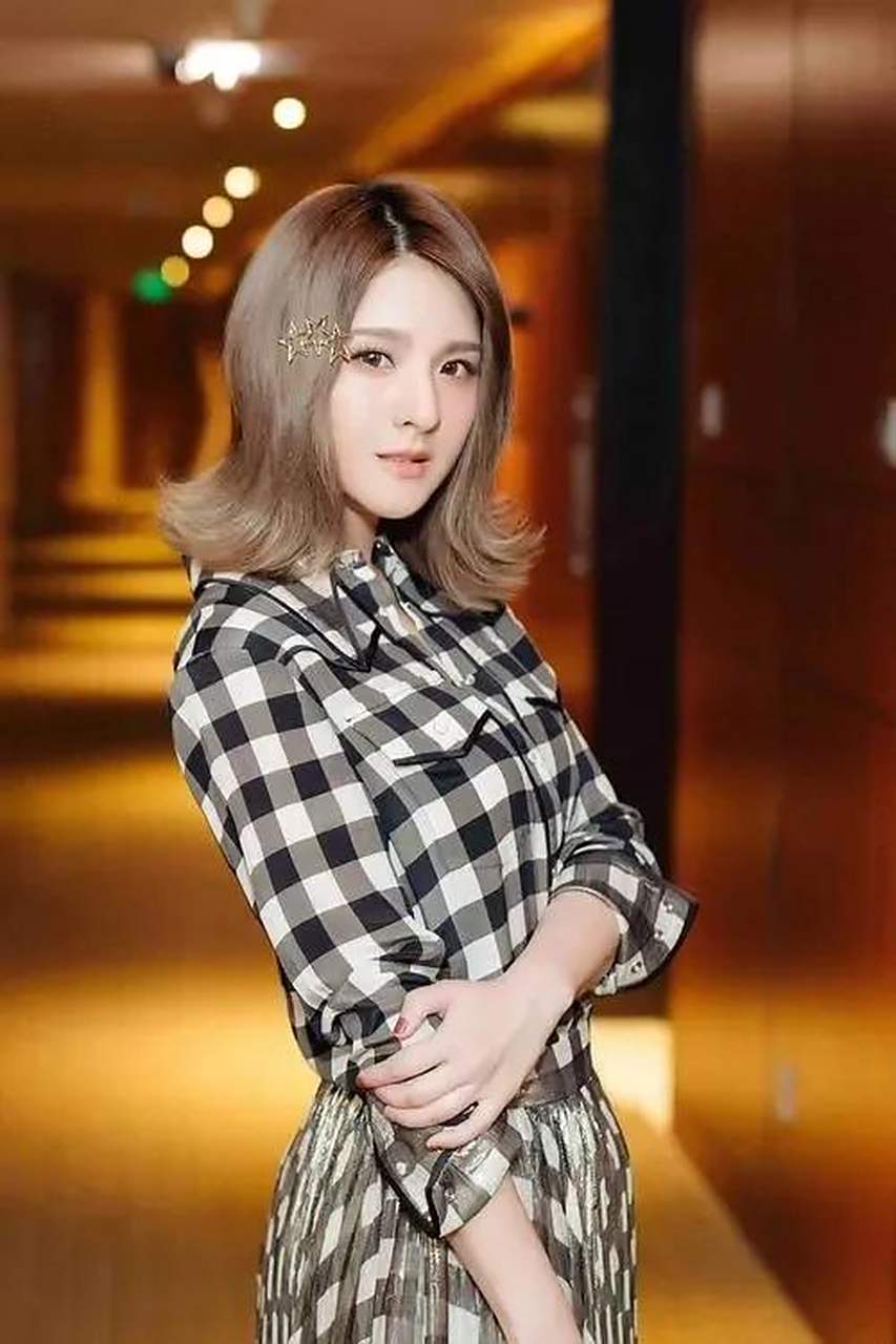 郭静为什么不红?怎么评价郭静的歌?