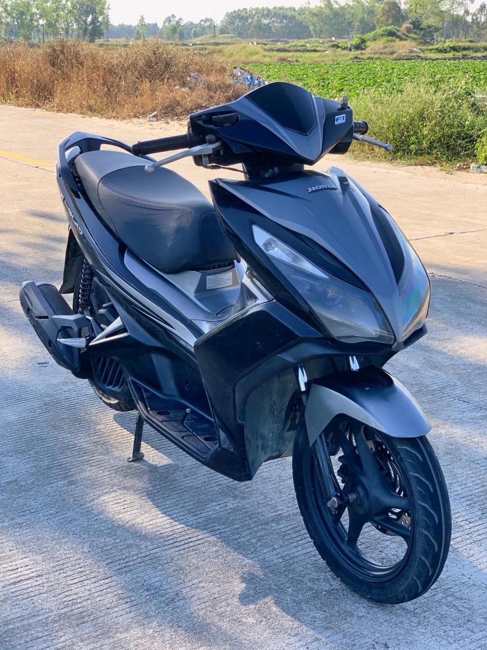 14年本田air blade125 泰国弯刀!