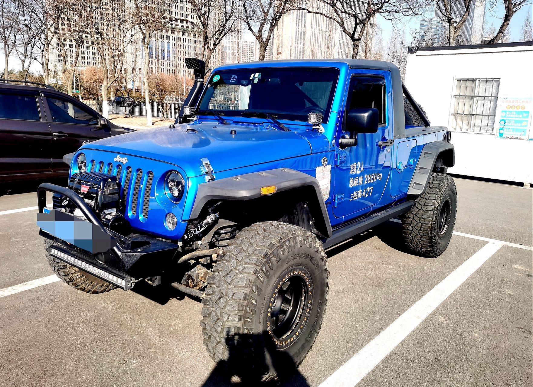 2017年牧马人单排皮卡3.