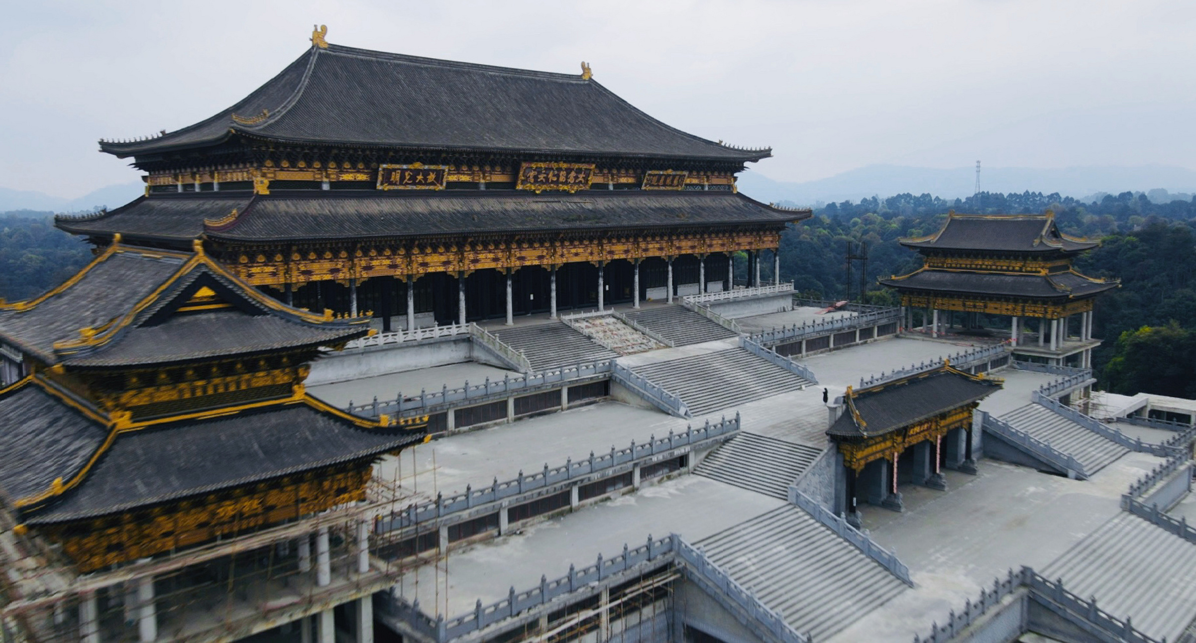 打卡蒲江石象寺 陪朋友来蒲江石象湖看一个住假项目