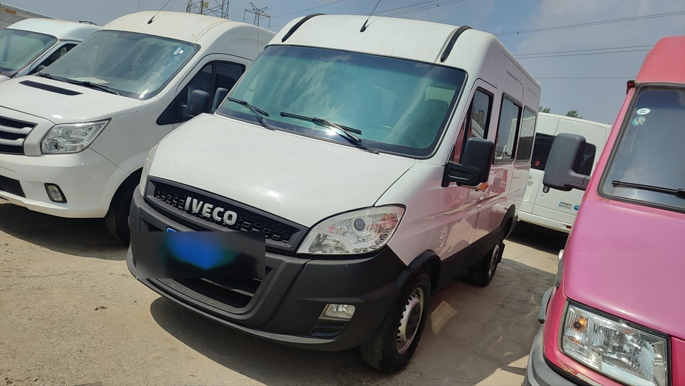 短轴中顶依维柯宝迪,车况精品中极品,5座小型普通客车,前置后驱,带