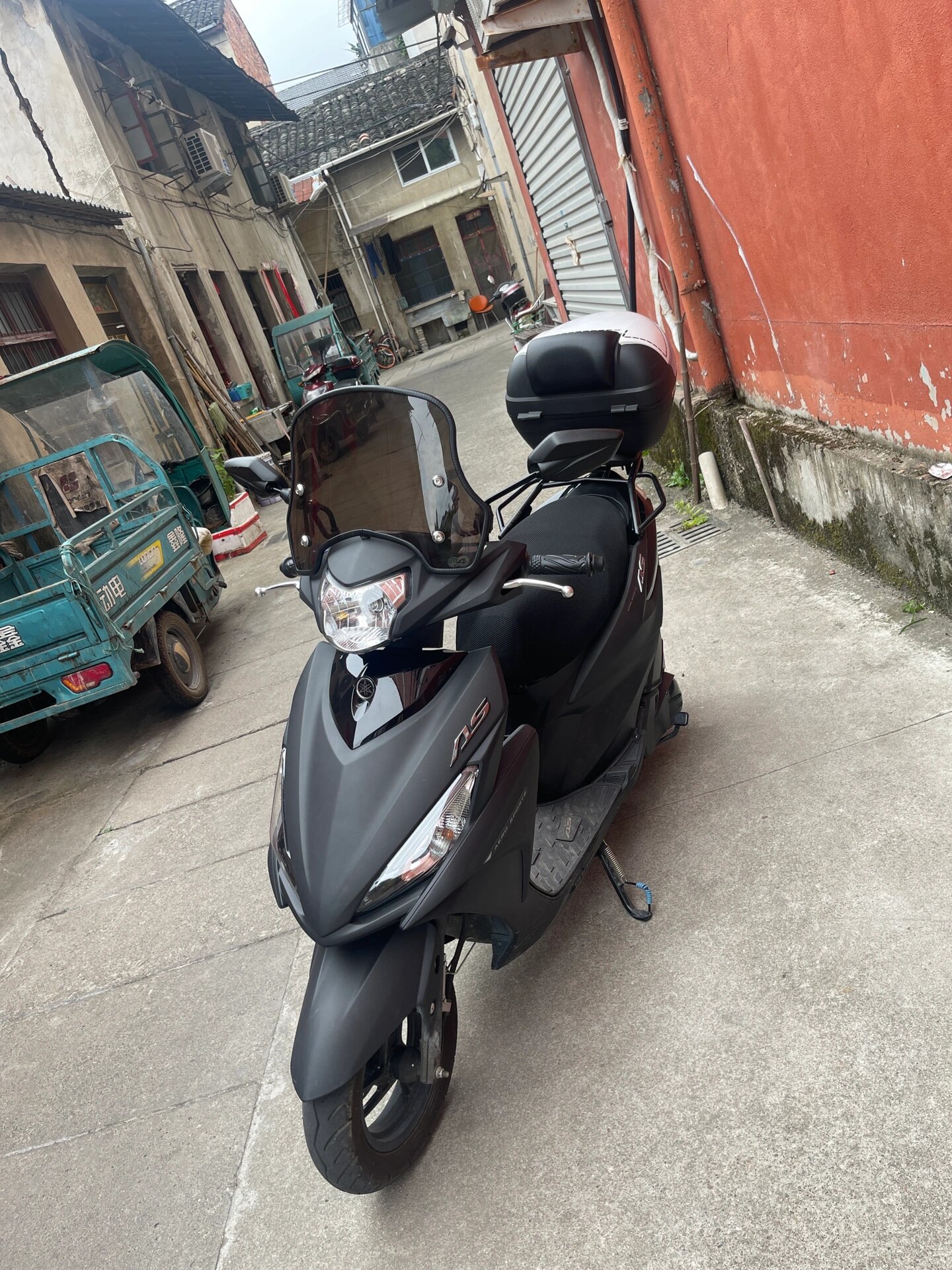 福喜125as夜行者加装夏德33尾箱和风挡 #雅马哈# #福喜# #踏板摩托车