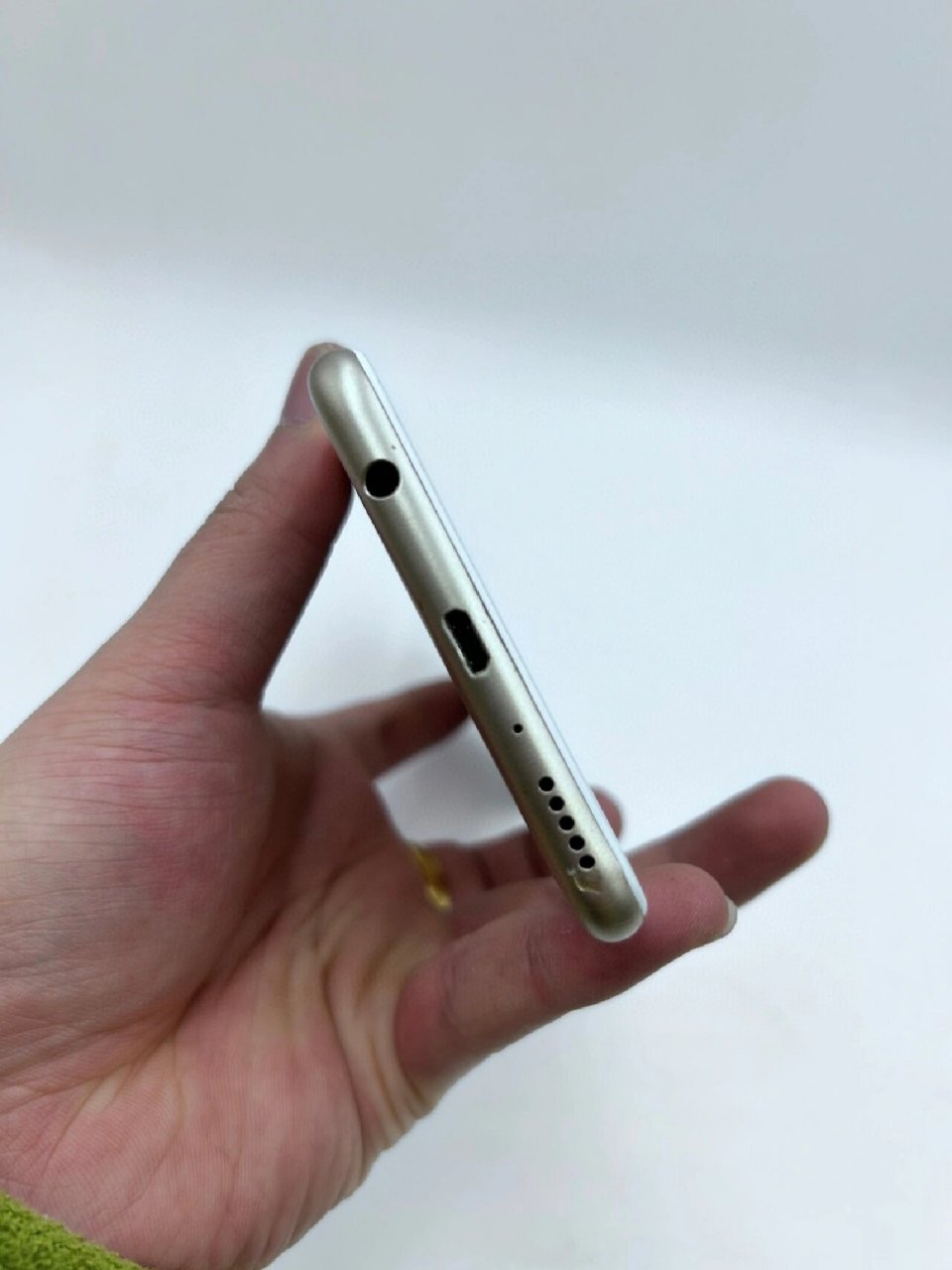 华为畅享8plus 4 64g 华为畅享8plus 4 64g 【机身颜色】 金色 【网络