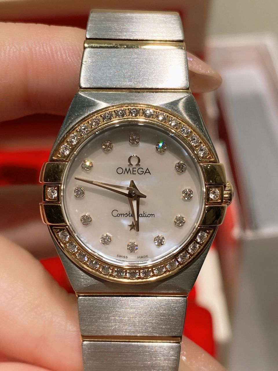 欧米伽星座系列 2017年全套欧米茄星座间金钻石女表,尺寸约24mm,18k