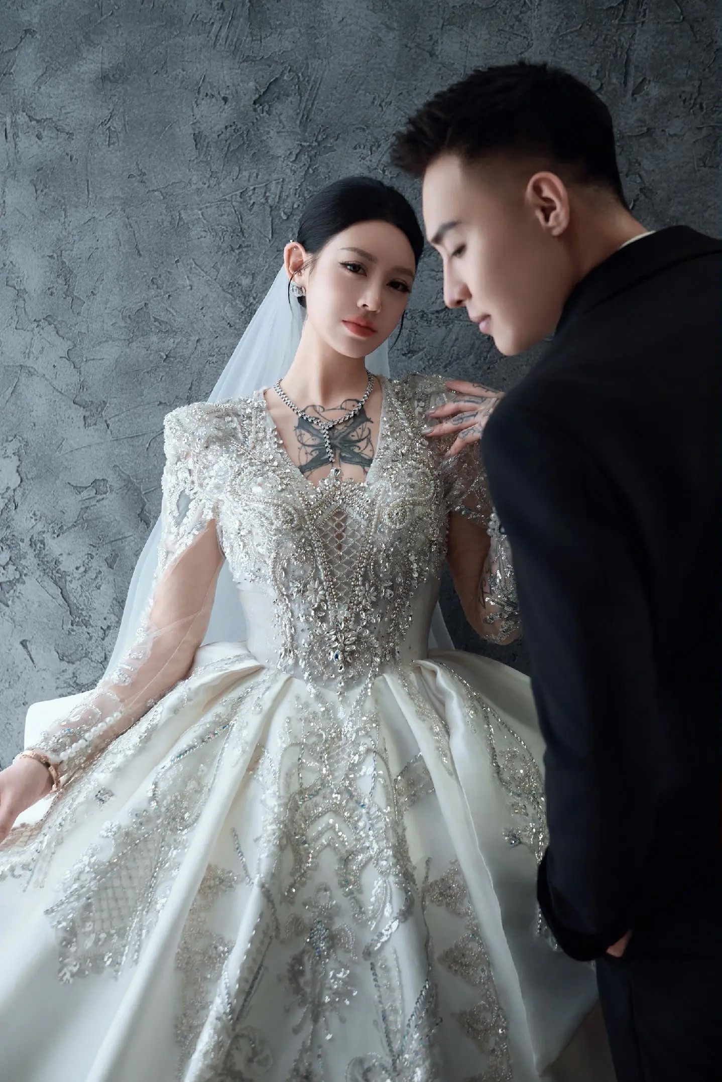 宝贝女儿婚期倒计时,良辰已选,吉日己定,爸妈心中既