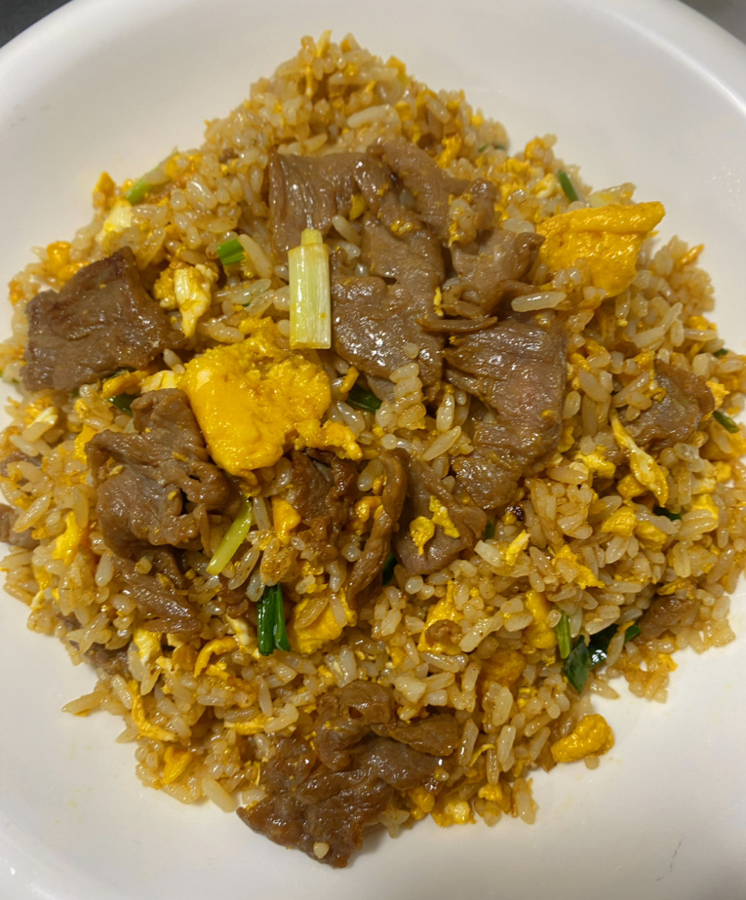 99牛肉蛋炒饭99金灿灿的炒饭,吃的香喷喷!