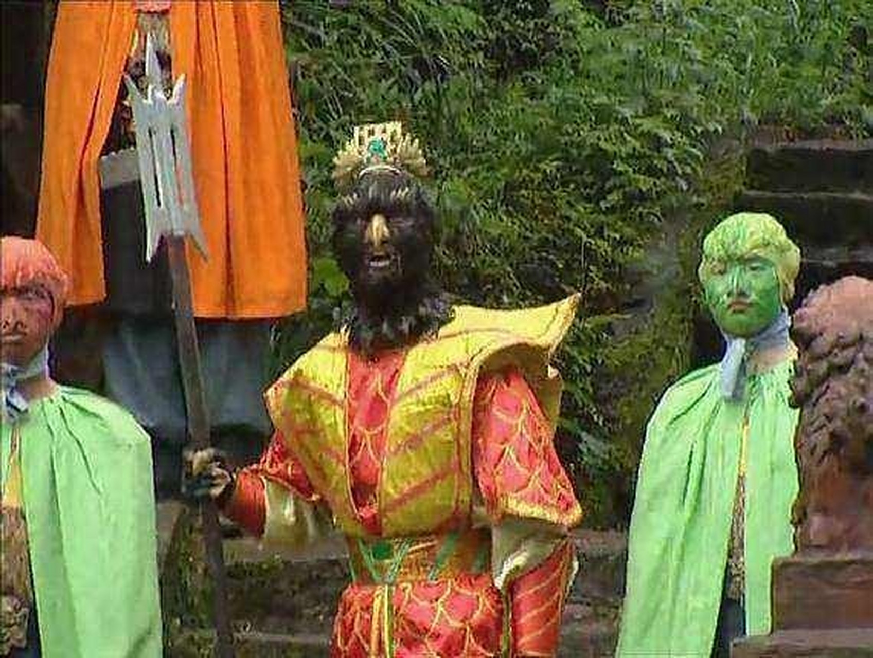 《西游记续集》金翅大鹏扮演者 《西游记续集》金翅大鹏雕扮演者郭军