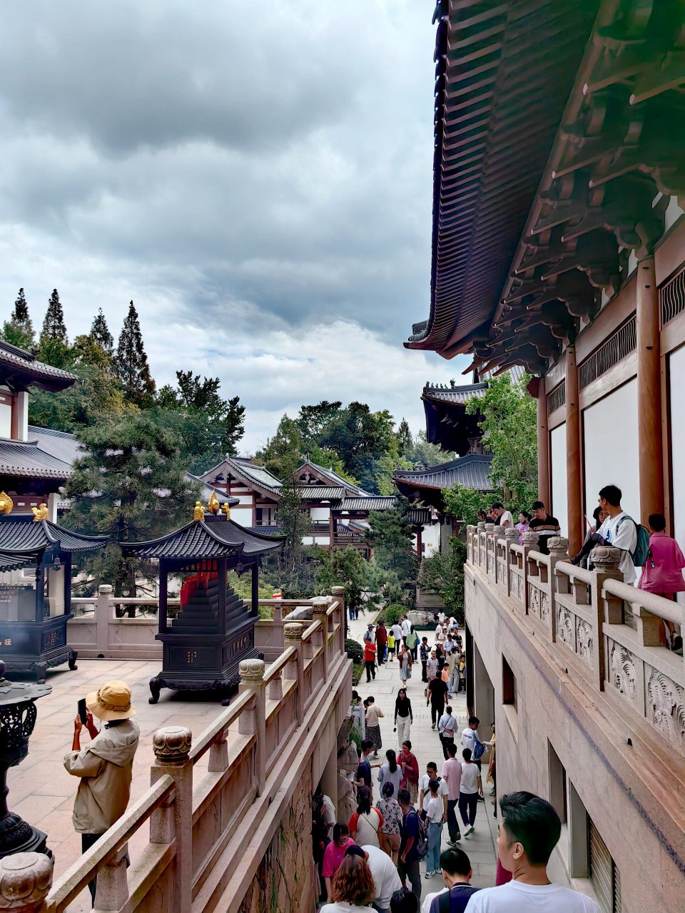 千年古刹 -径山万寿禅寺 简介:万寿禅寺位于浙江省余杭境内,距杭州城