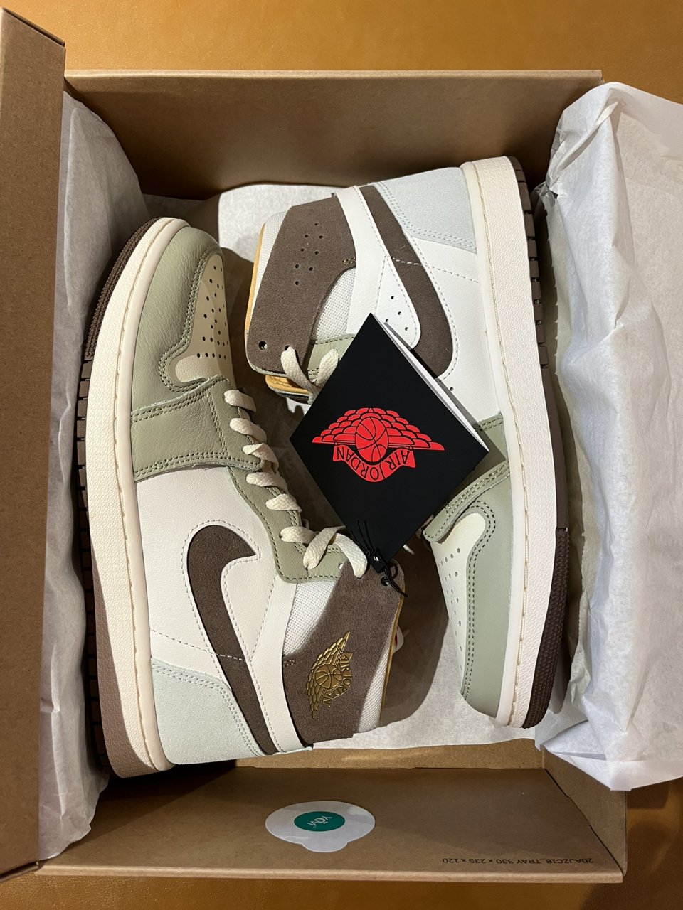 aj1也有气垫啦,后跟zoom air气垫穿着更舒适