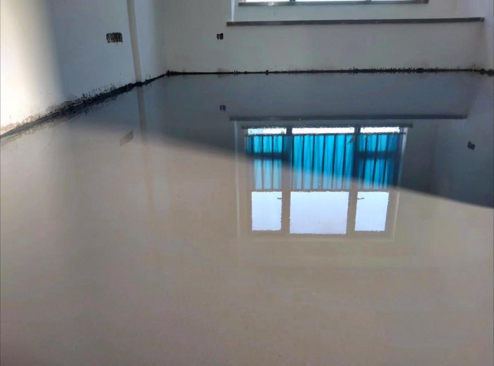 石膏基自流平,平整得像一面镜子铺在地面上,室内地面打平的不二选择