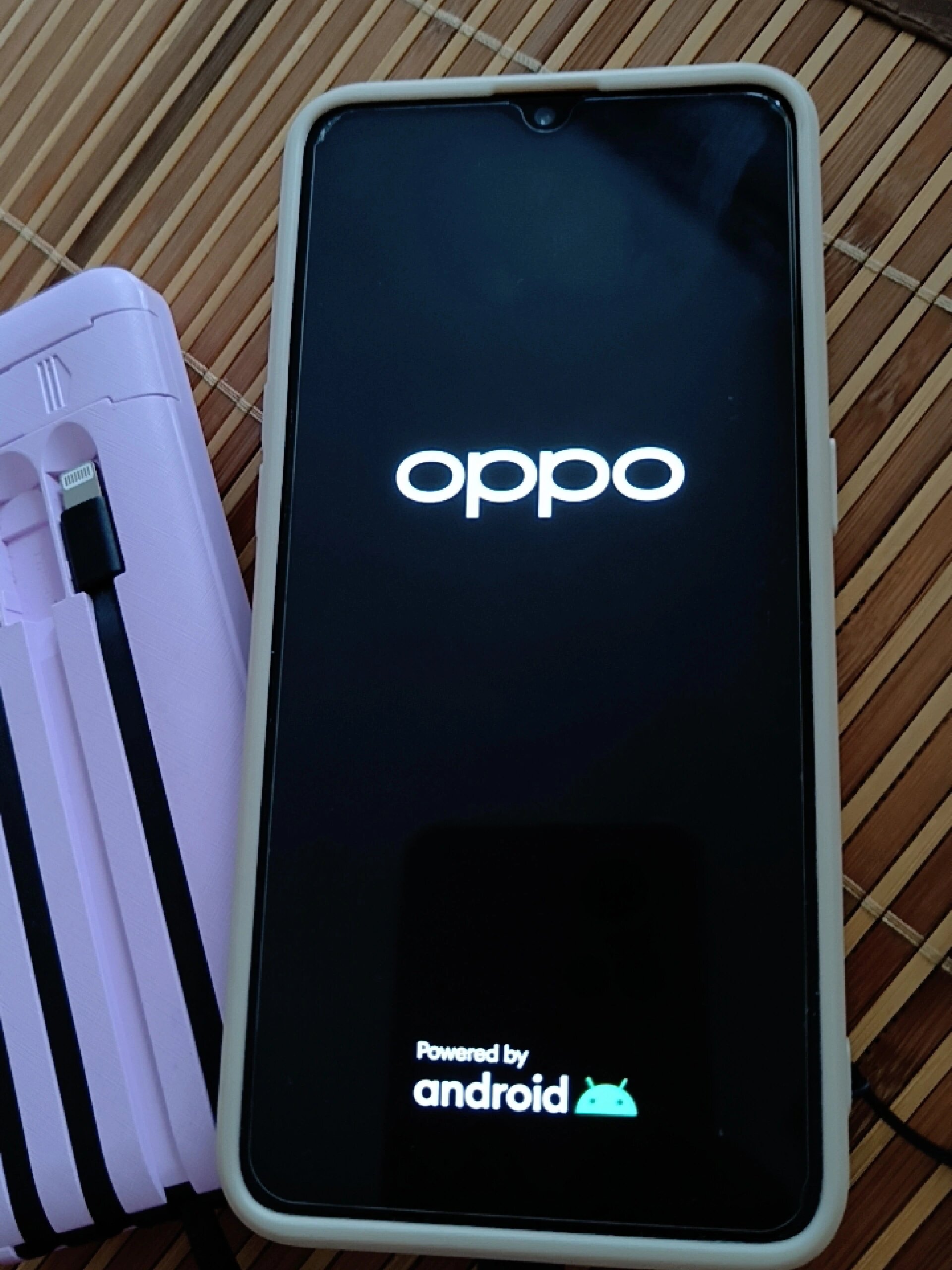 求救,opporenoz这个什么情况啊