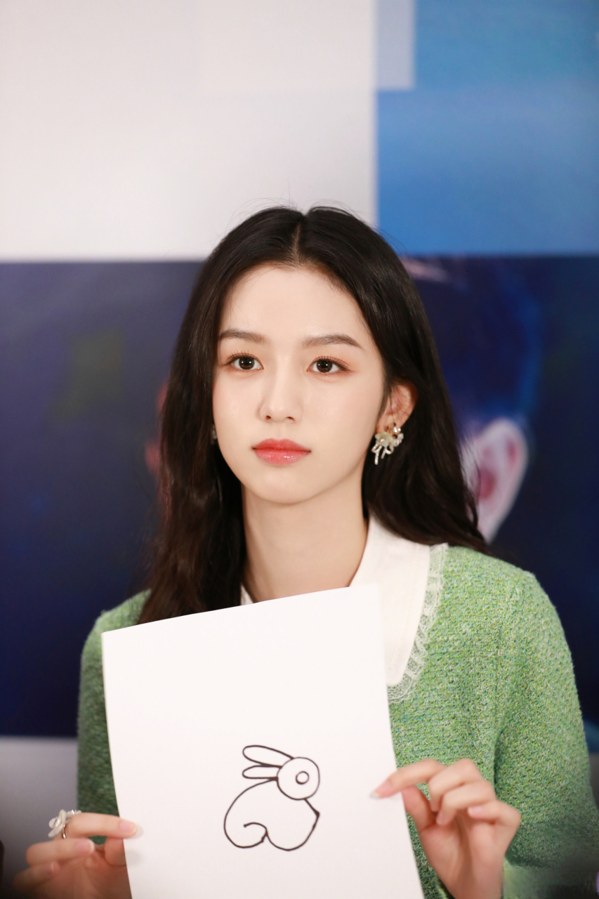 明星特别任务# 下一会班[嘻嘻]书妍下午见啦!