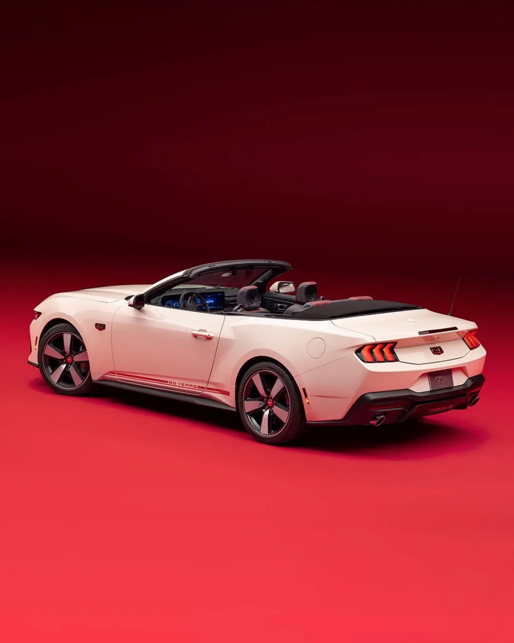 豪车超跑超话 福特野马 60 周年纪念款,2025 款 gt premium 限量发售