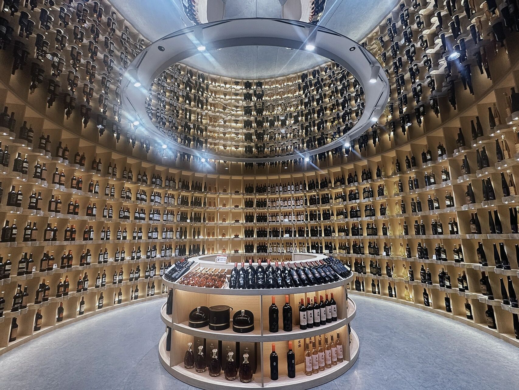 烟台张裕酒文化博物馆 烟台张裕博物馆整修后开业,就去逛了逛.