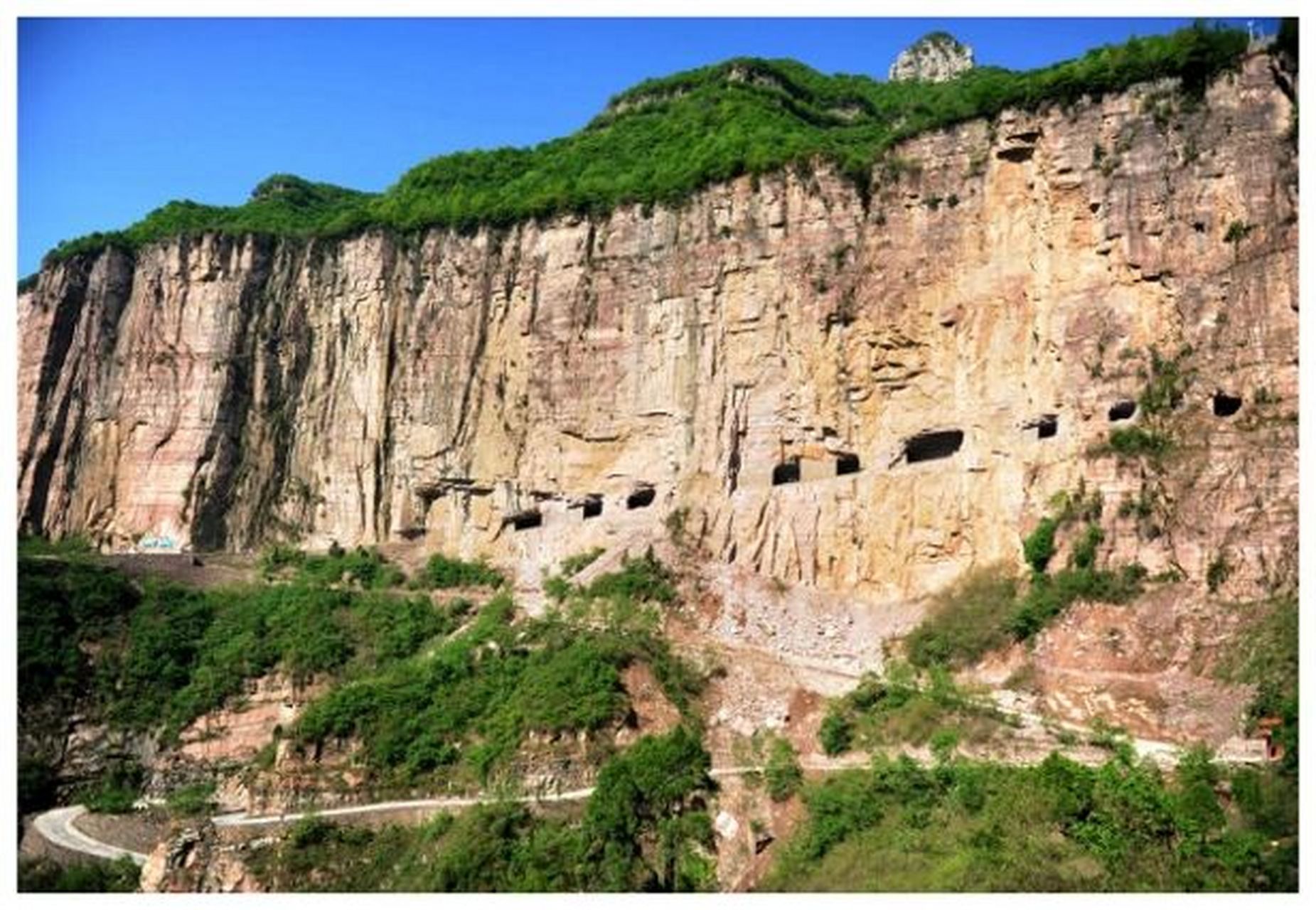 河南之美五:八里沟景区 八里沟景区位于河南省新乡市西北部辉县境内