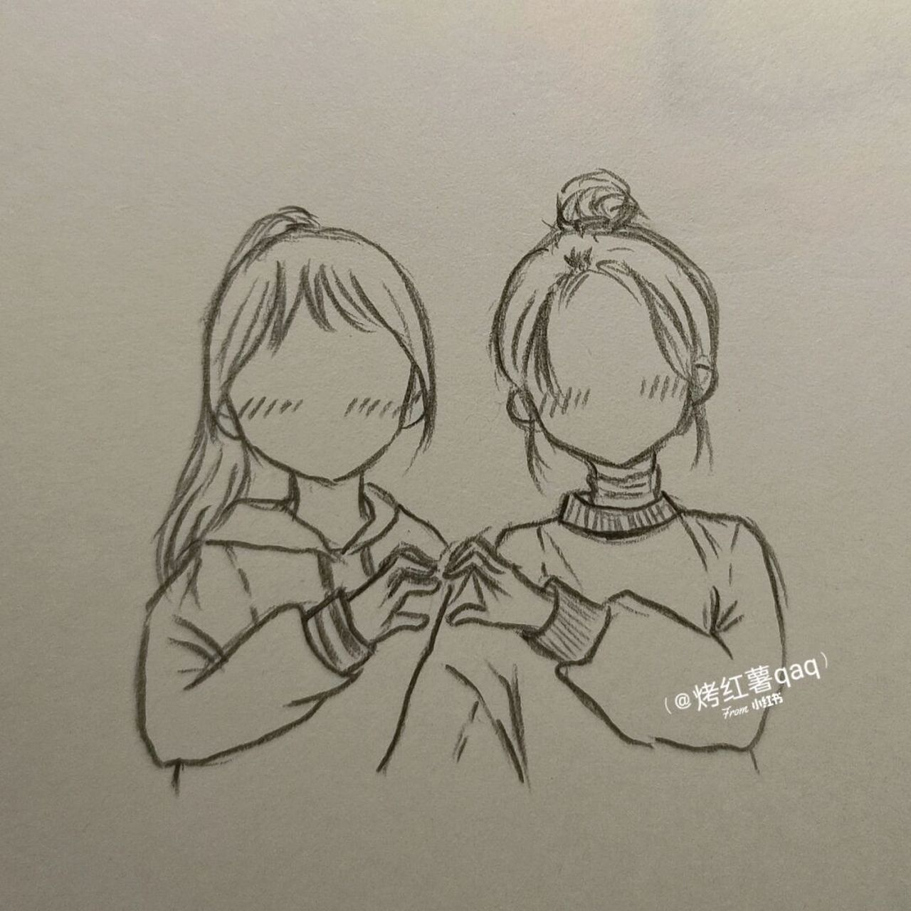 青春友谊简笔画 [亲吻]#青春画# #手绘# #简笔画