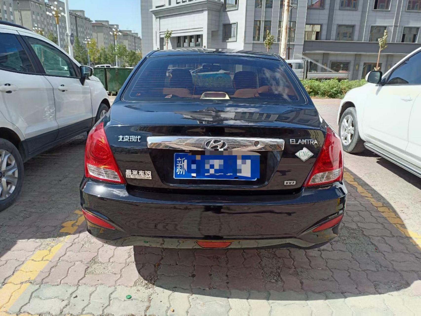 代步练手保值的神车 2011年11月份的改款型现代伊兰特 1.