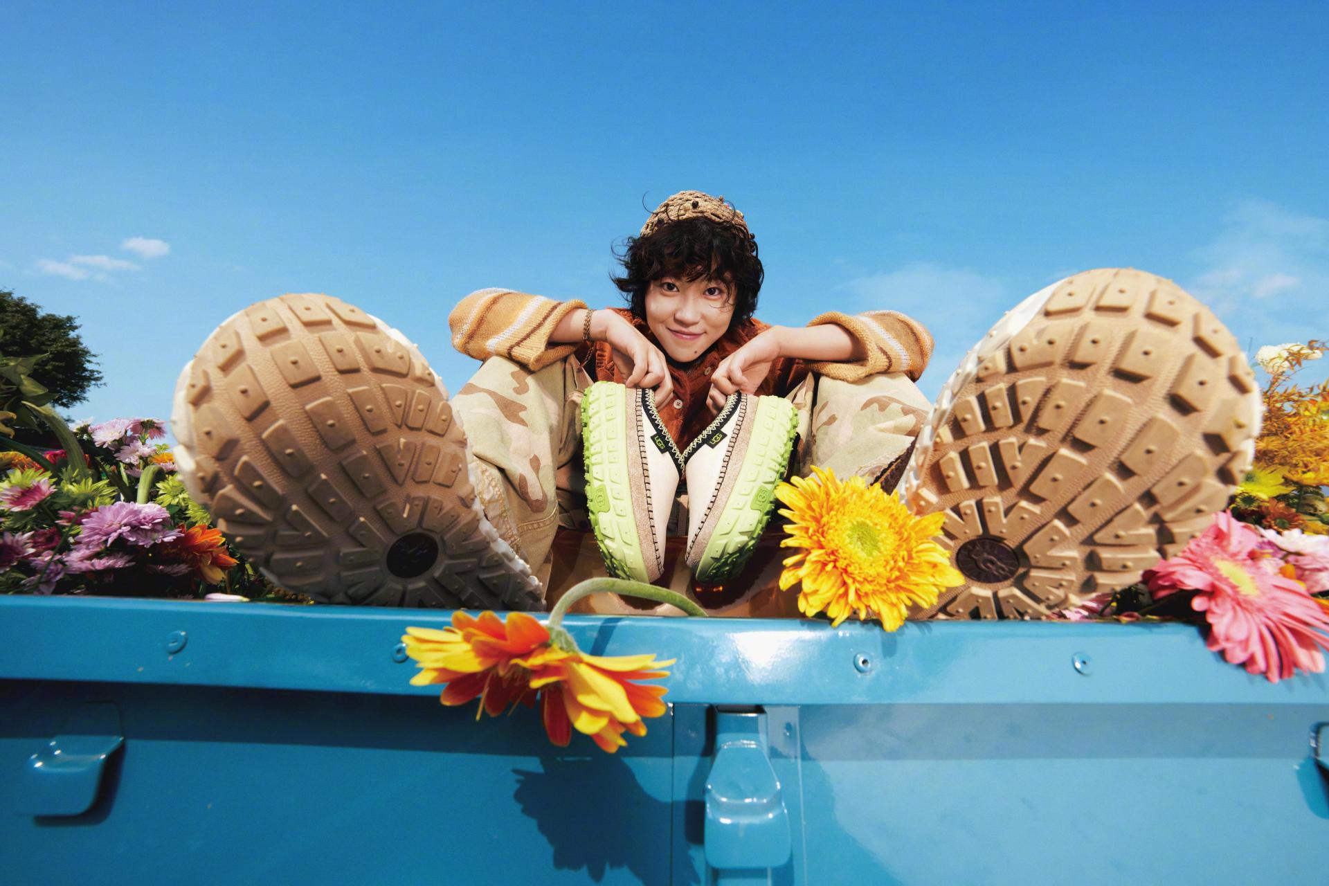 lifestylehunter# ugg正式宣布创作歌手窦靖童为亚太区品牌代言人