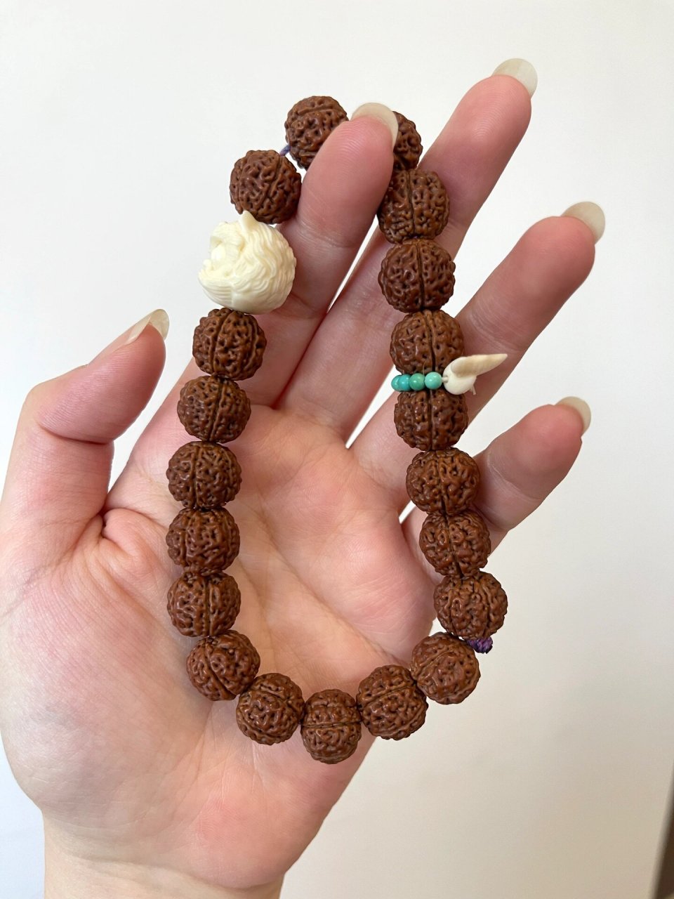 盘了半年的跳跳龙小金刚 图1是现在,图2-3是今年二月 想起来的时候盘