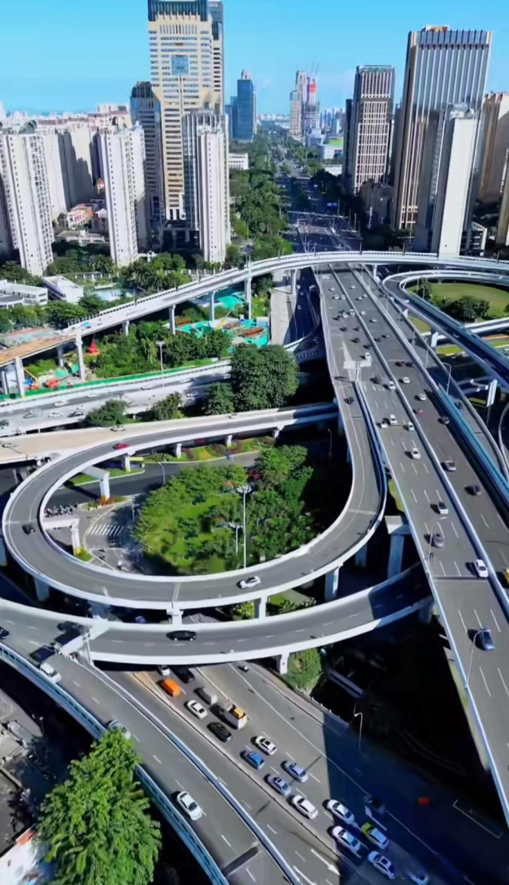 海口龙昆南三层立交桥改建完工,从龙昆南上海秀快速,直接走,不用饶了!