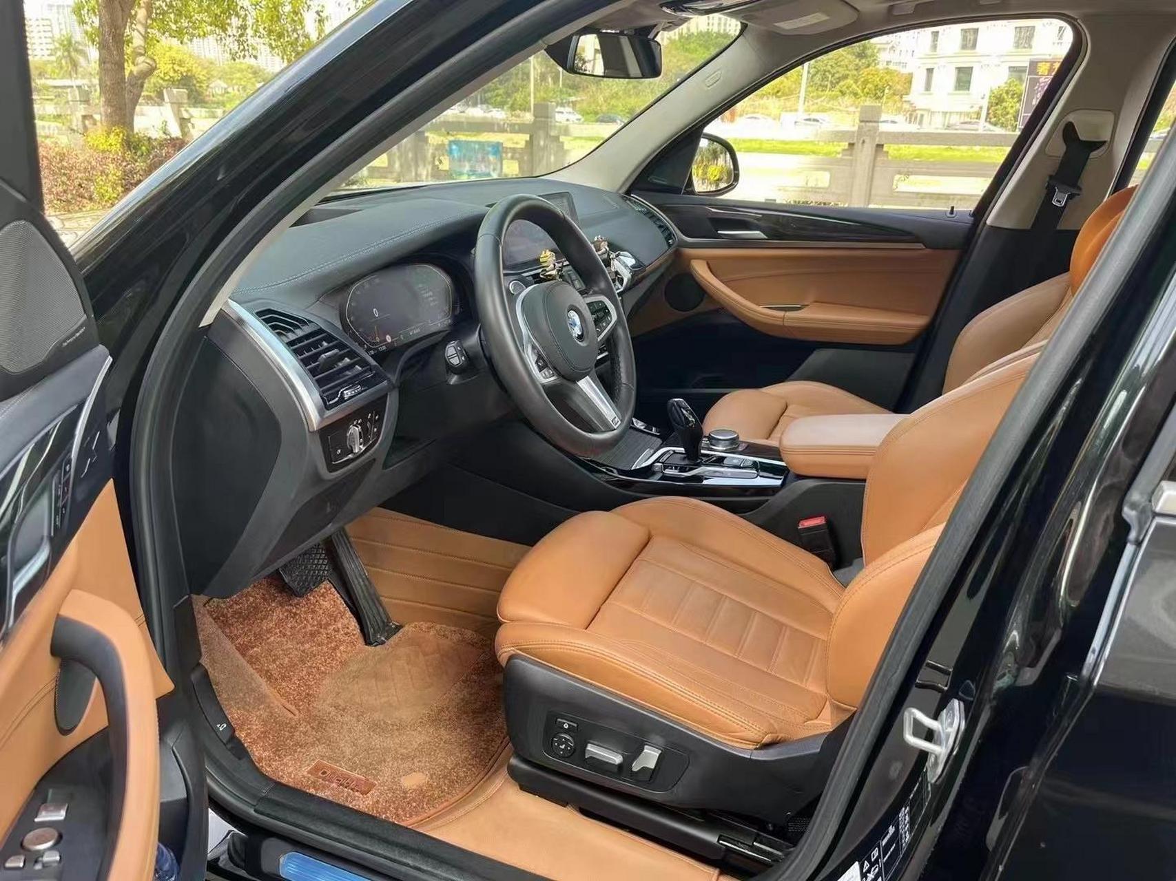 牌宝马x3 30im套装 抬头显示 无线充电 哈曼卡顿音响