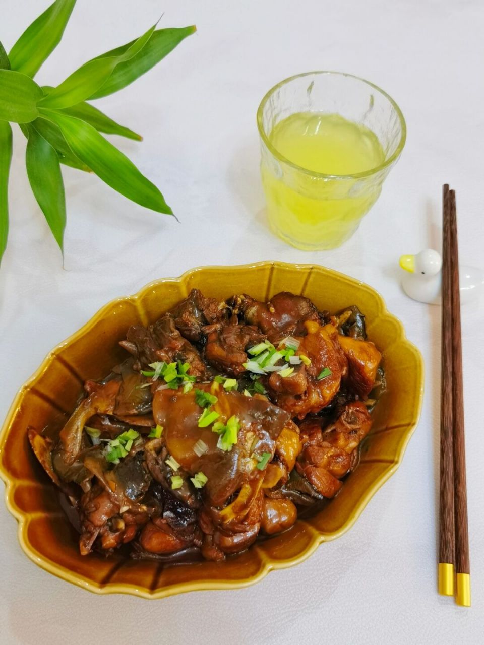 97红烧甲鱼烧鸡在酒店有个很99霸气的菜名~霸王别姬.