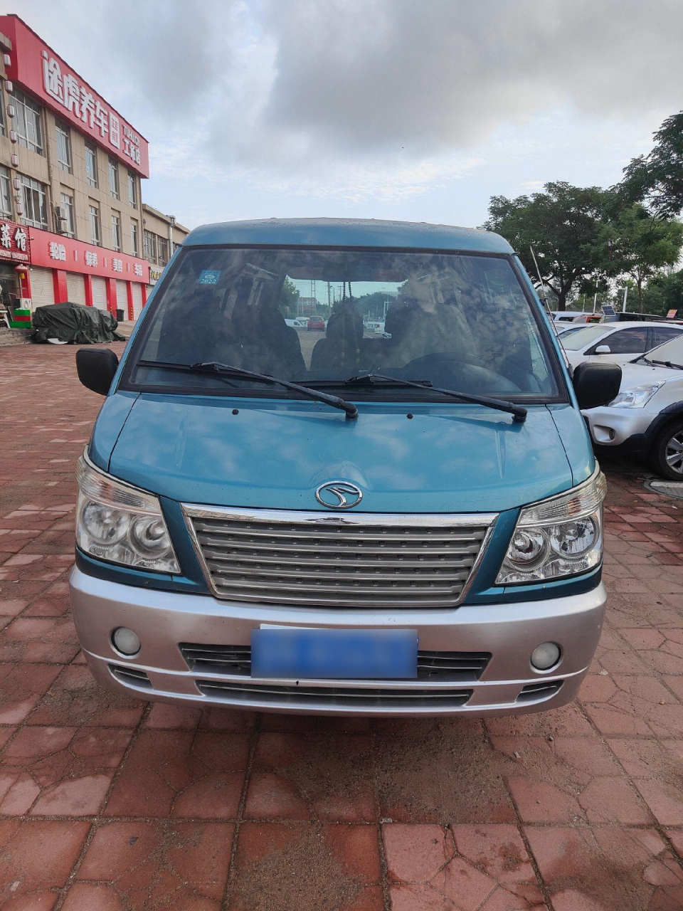 最新到货一台11年上牌的东南得利卡,2.