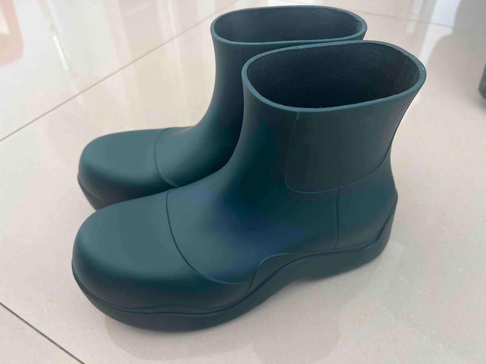闲置低价出 bv 雨靴 puddle 墨绿色 38码